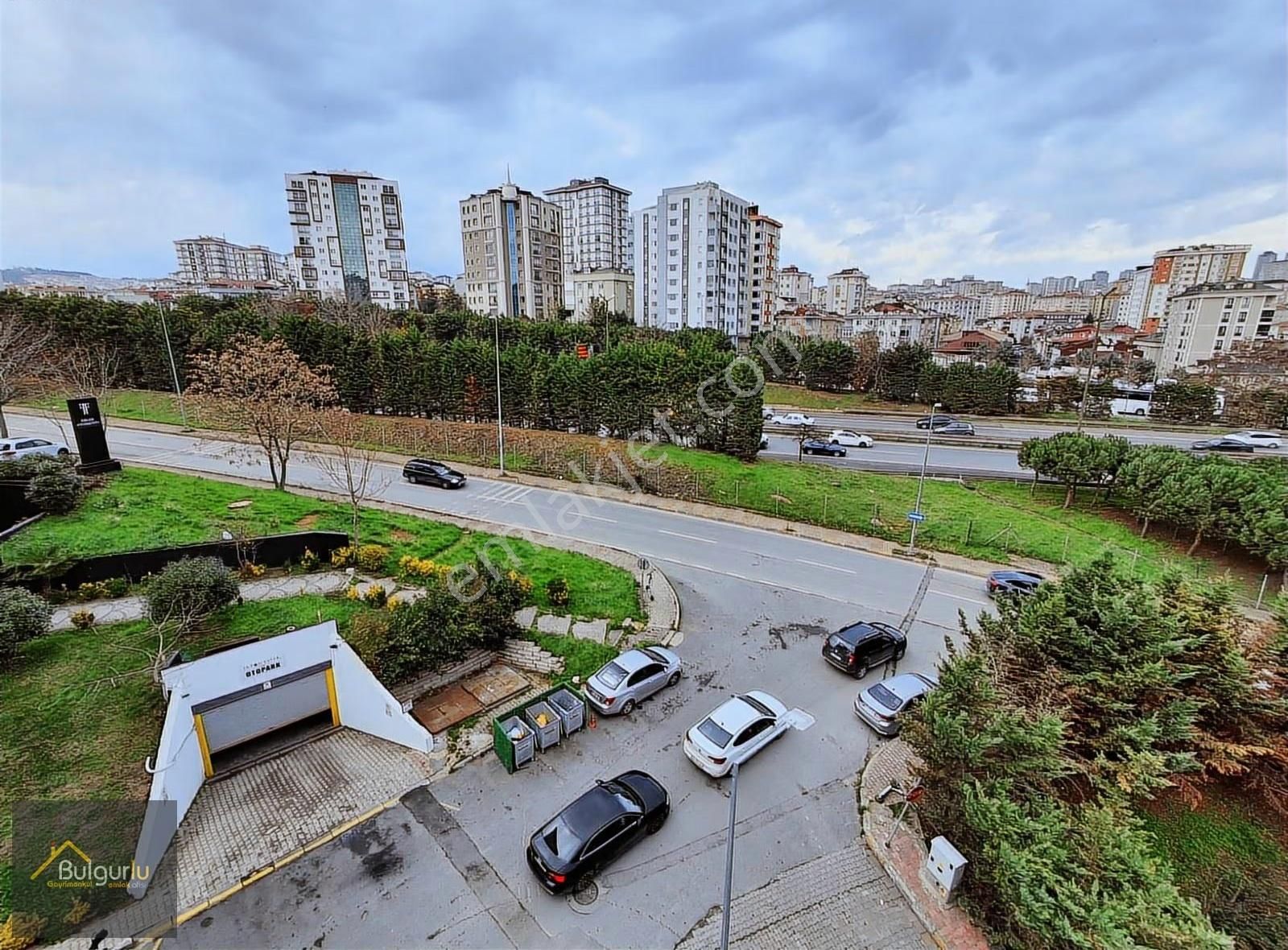 Yanyolda Kapanmaz Cepheli Dubleks Daire.