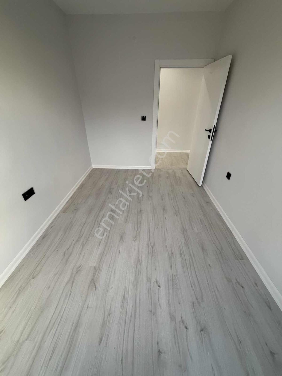 Fazelden Gazi Yakup Satar Ve Derman Cad. Yakını Köşe 2+1 - Görsel 6