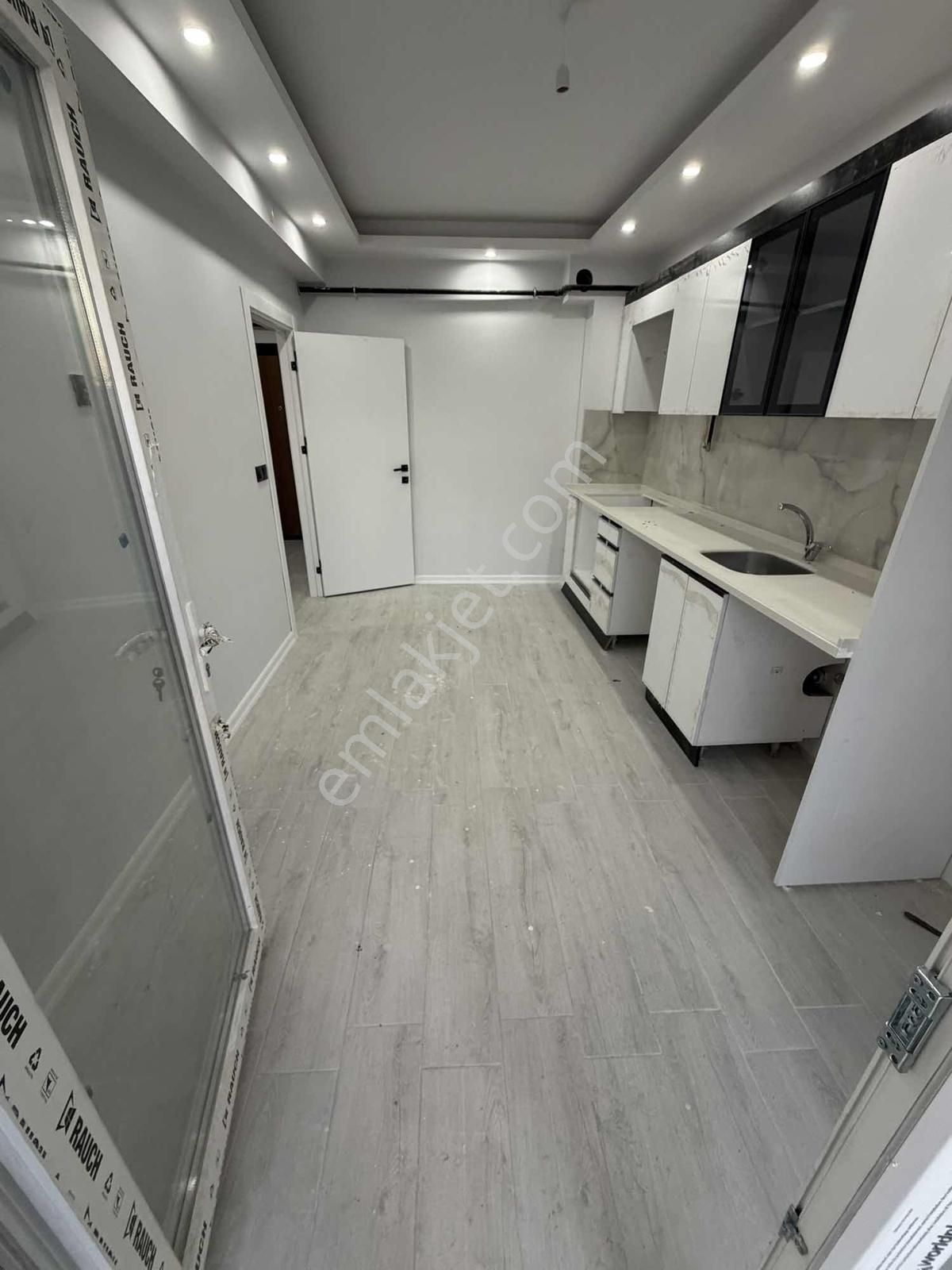 Fazelden Gazi Yakup Satar Ve Derman Cad. Yakını Köşe 2+1 - Görsel 27