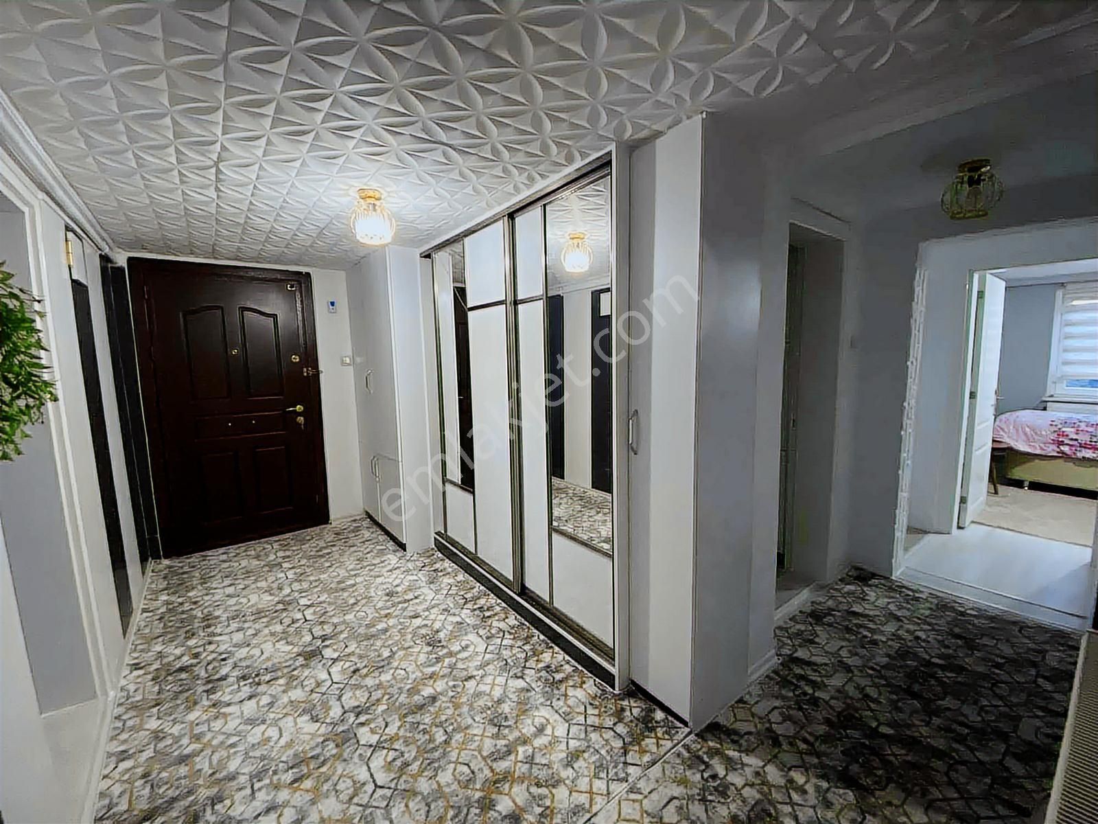 Korcan Caddesi Üzeri 4 Cepheli Full Yapılı 3+1 Satılık Daire - Görsel 17