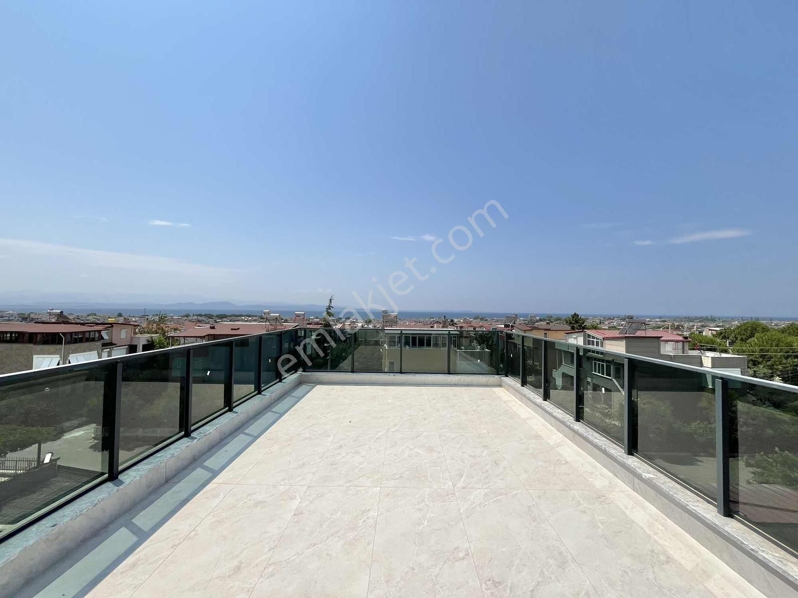 Onur Yıldırımdan Havuzlu Tam Bağımsız Deniz Manzaralı 5+1 Villa - Görsel 23