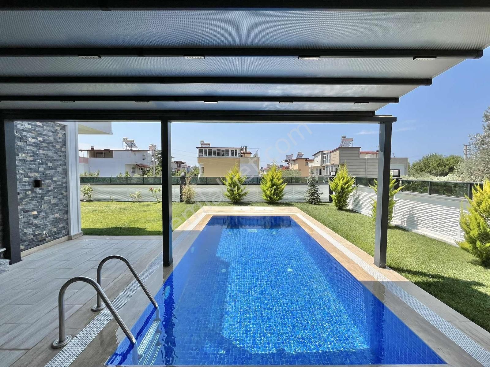 Onur Yıldırımdan Havuzlu Tam Bağımsız Deniz Manzaralı 5+1 Villa - Görsel 22