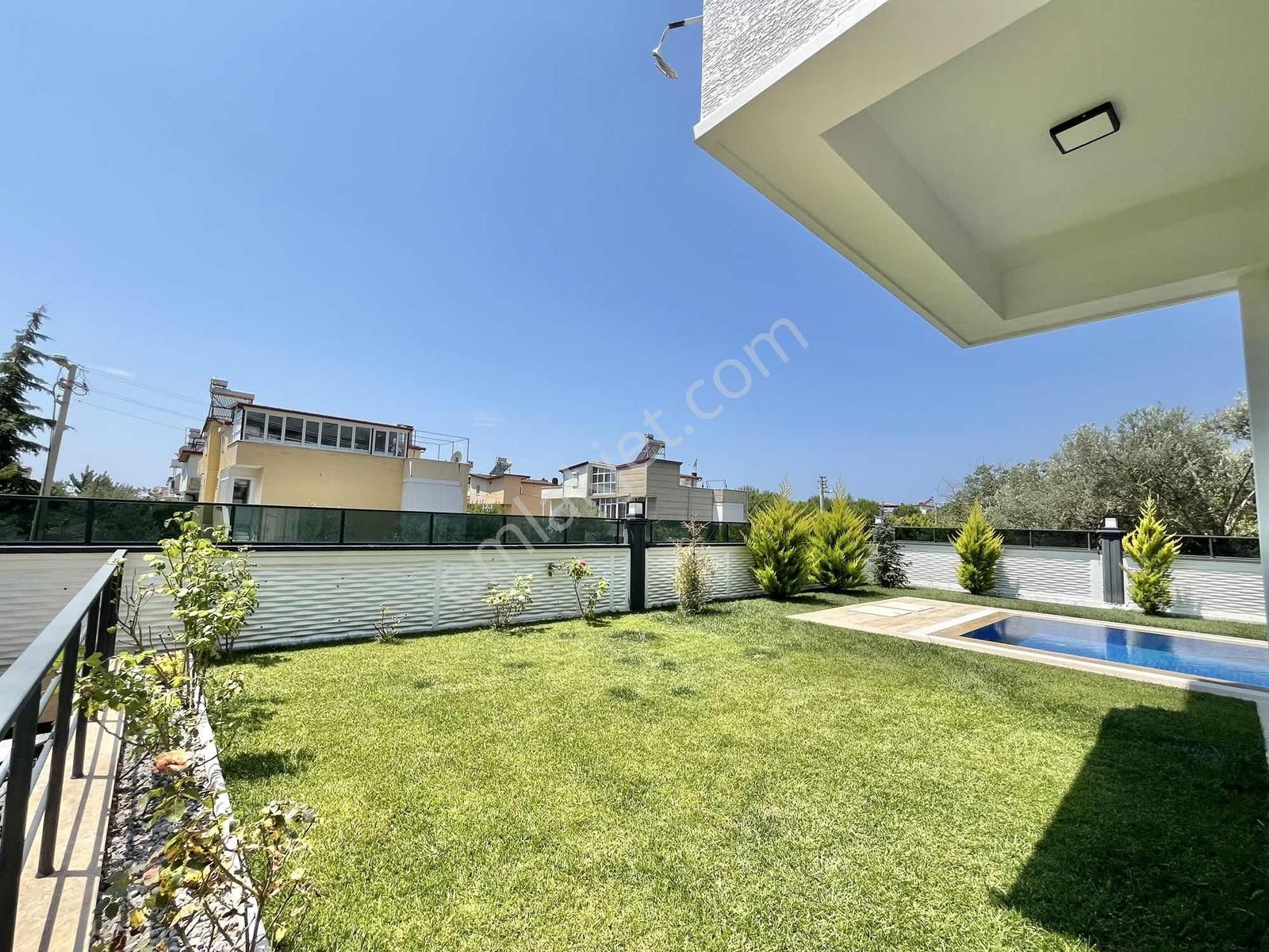 Onur Yıldırımdan Havuzlu Tam Bağımsız Deniz Manzaralı 5+1 Villa - Görsel 29