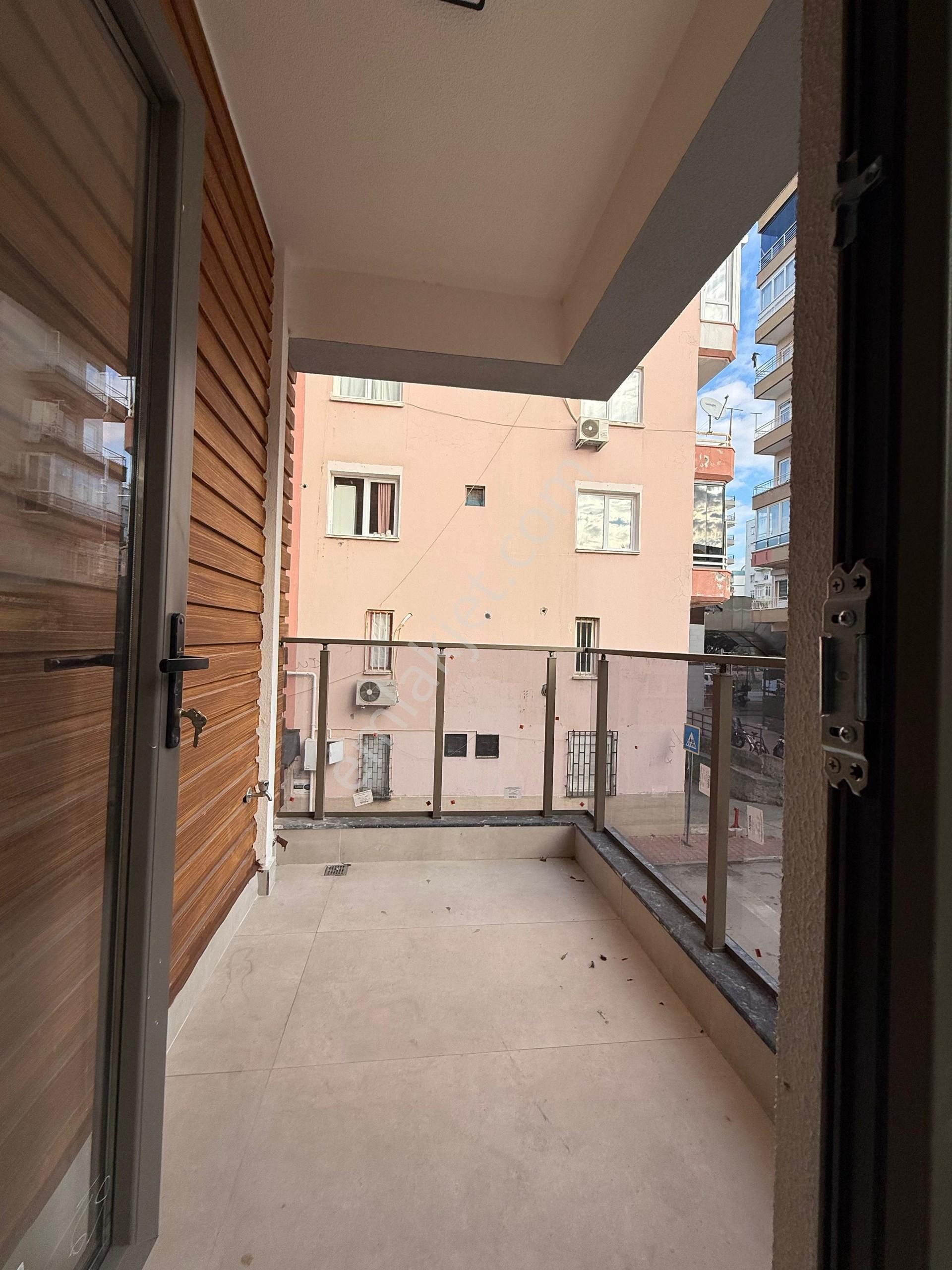 Bahçelievler’de Denize Yürüme Mesafesinde Sıfır 2+1 Lüks Satılık Daire - Görsel 16