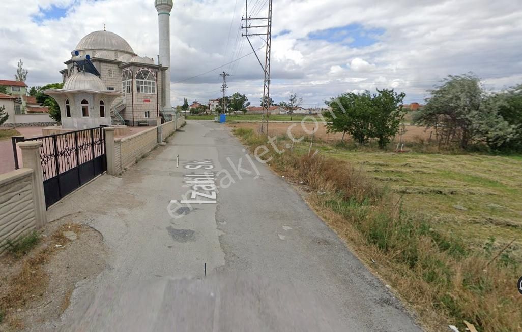 Konya Saraçoğlu Erler Yunus Emre Cami Karşısı Satılık Arsa