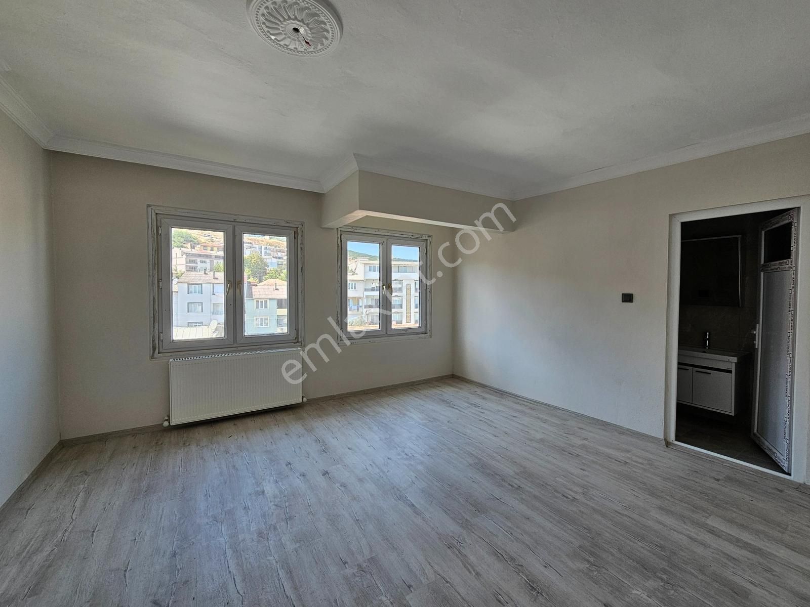 Global World Vizyon Gayrimenkulden Arapzade Mahallesinde Satılı - Görsel 3