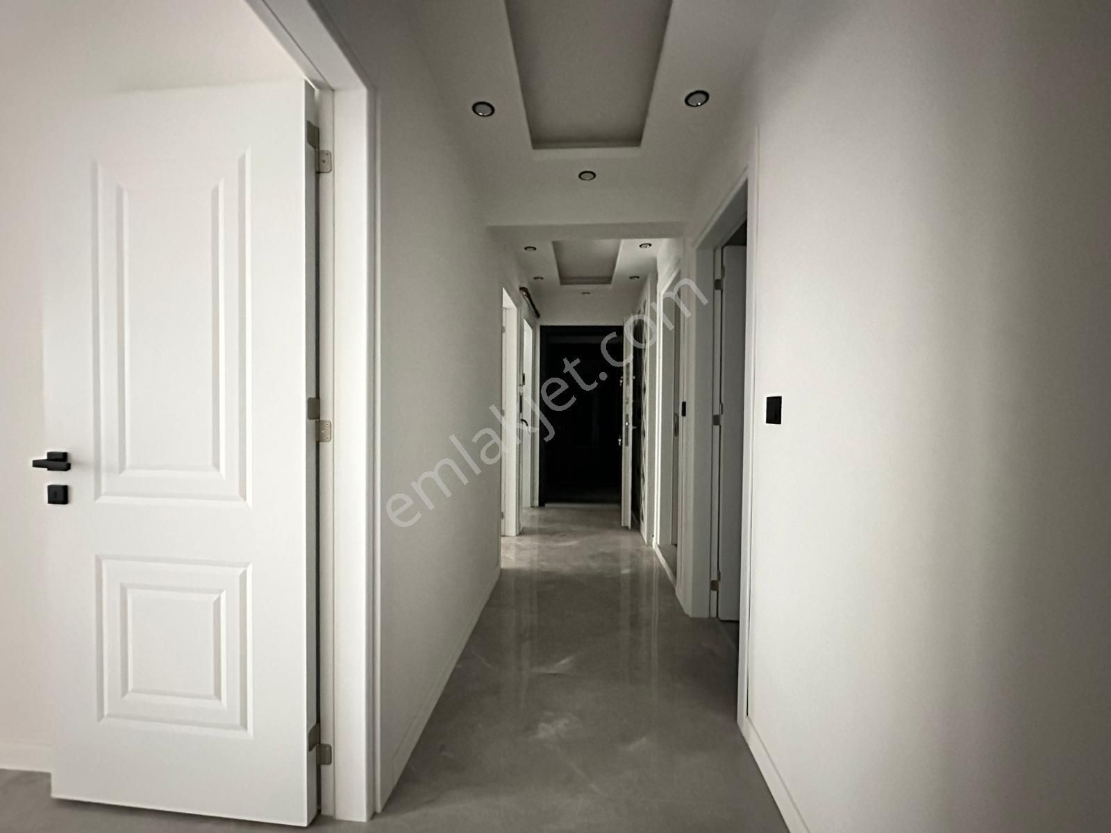 Manisa Muradiye Mah.cumhuriyet Meydanı Cvr3+1 Lüx Sıfır Arakat - Görsel 7