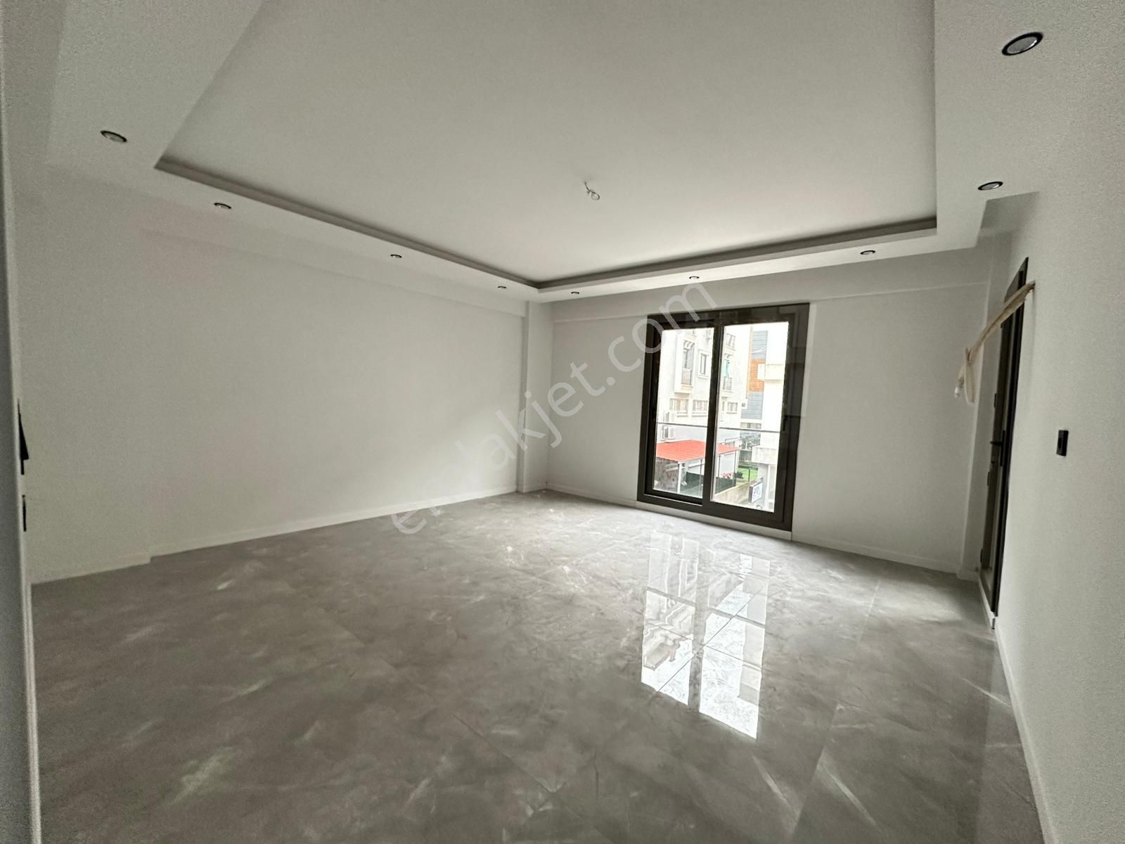 Manisa Muradiye Mah.cumhuriyet Meydanı Cvr3+1 Lüx Sıfır Arakat - Görsel 16