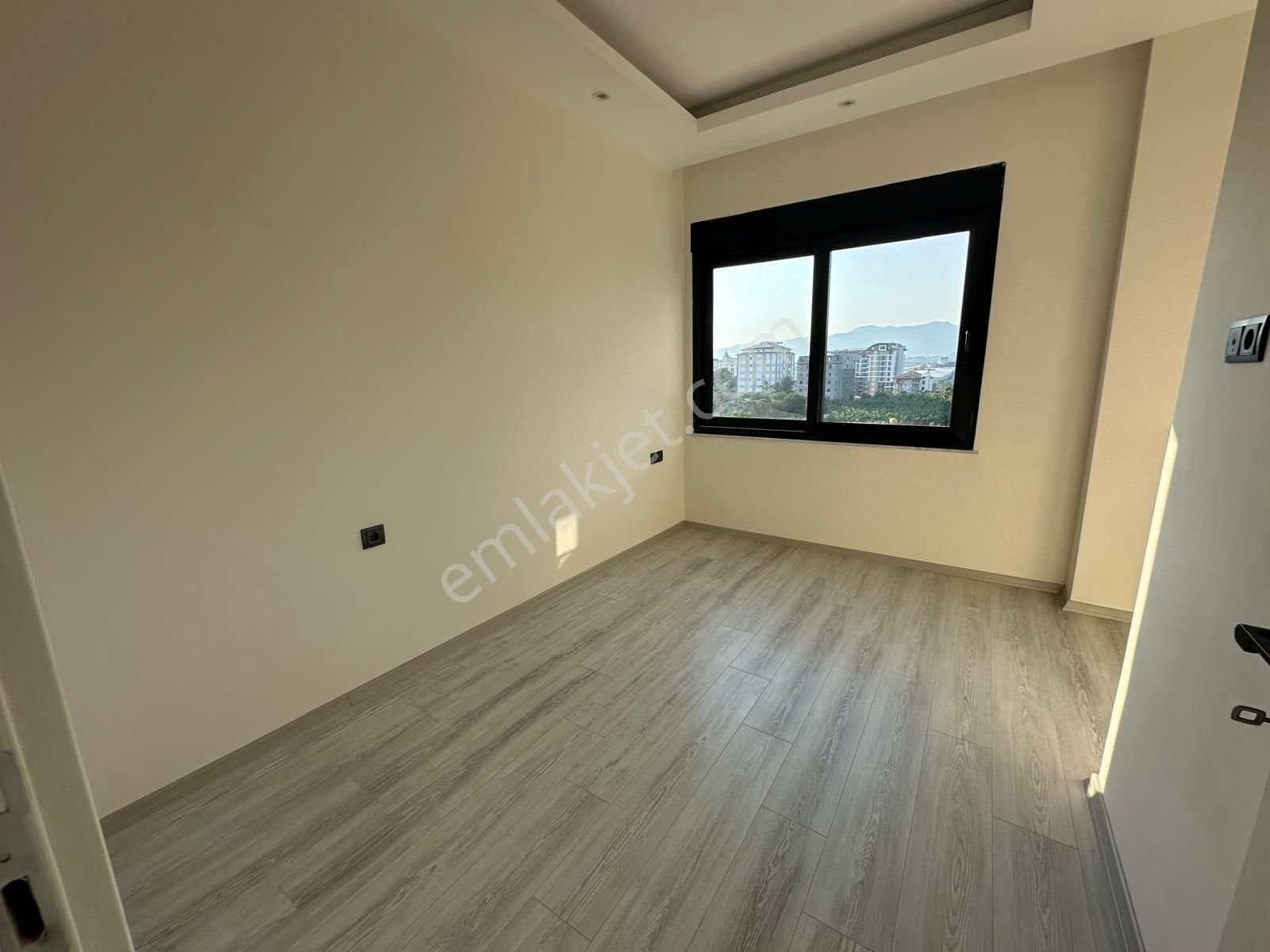 Alanya Mahmutlar’da Deniz Manzaralı, Sosyal Olanaklı 1+1 Daire - Görsel 11