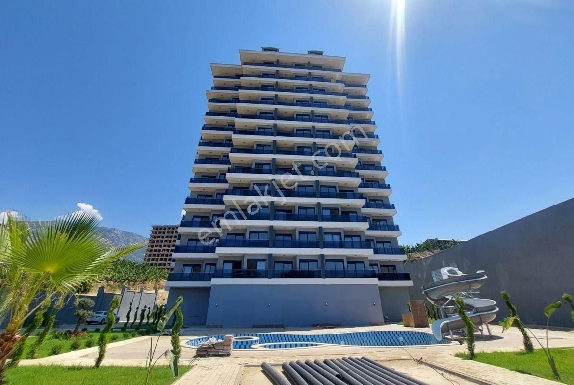 Alanya Mahmutlar’da Deniz Manzaralı, Sosyal Olanaklı 1+1 Daire