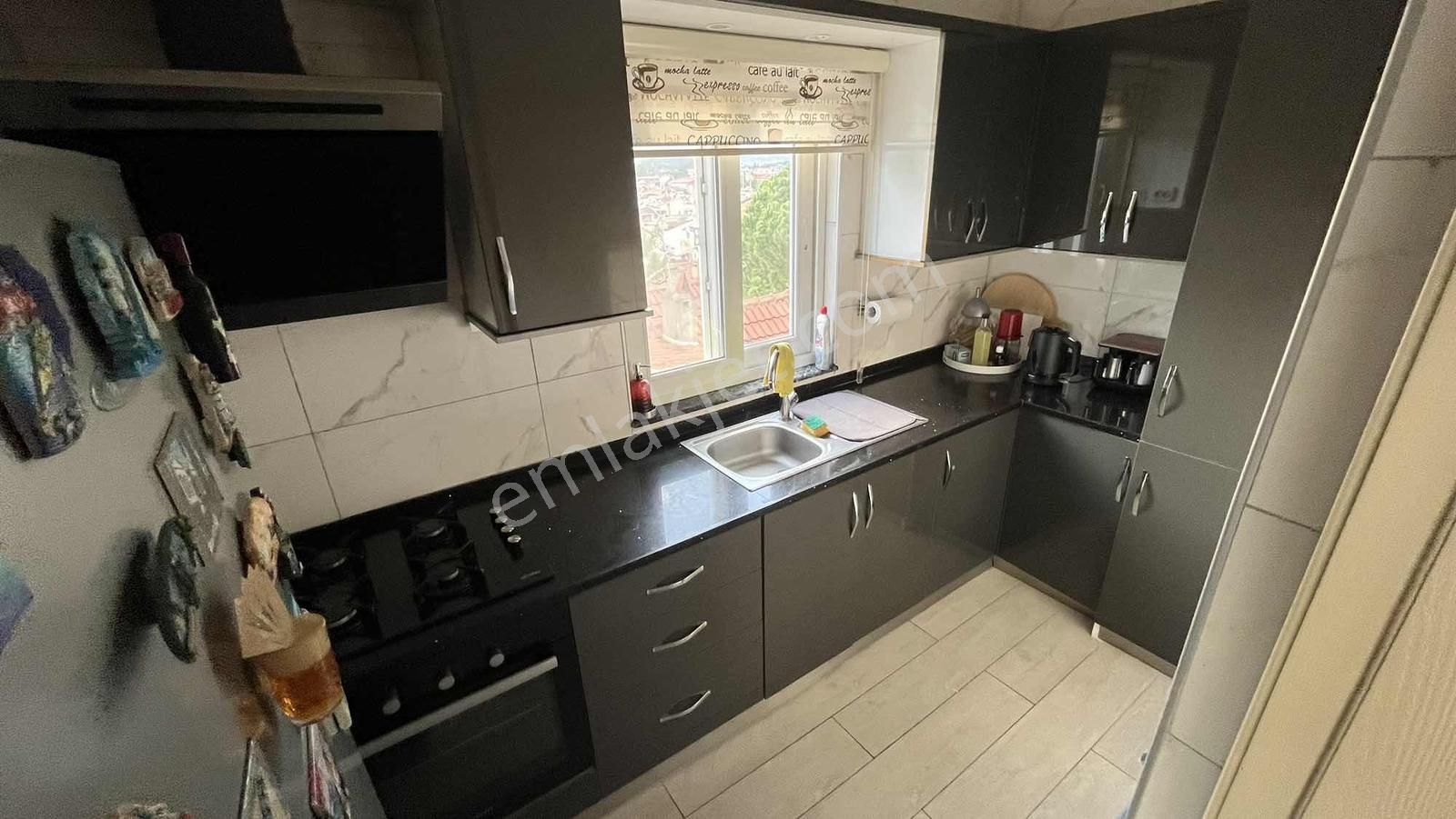 Marina Ve Çarşıya Yakın Manzaralı Bakımlı Dubleks Daire - Görsel 14