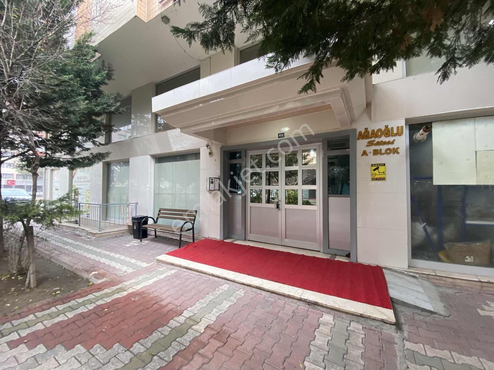 Demiryolu Caddesi Üzeri, Merkezi Konumda Geniş 3+1 Daire! - Görsel 18