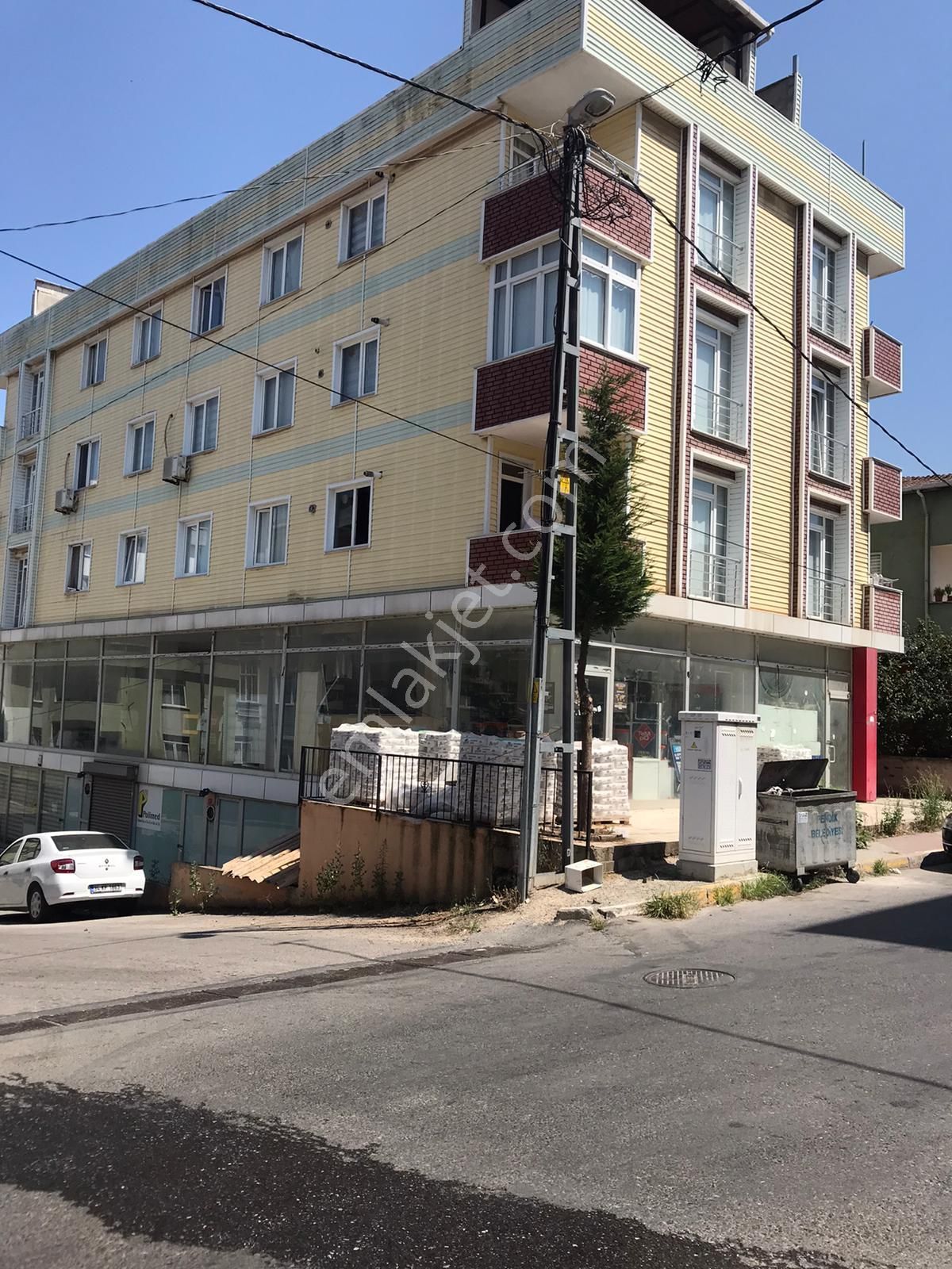 Pendik Esenyalı Kiralık Uygun Ana Cadde Yol Üstü Düz Ayak 250m2 Dükkan Spotaj Yok Fatura Kesilir - Görsel 16