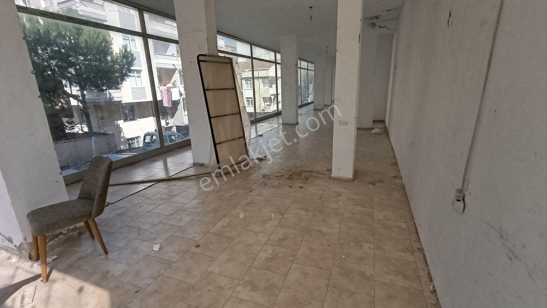 Pendik Esenyalı Kiralık Uygun Ana Cadde Yol Üstü Düz Ayak 250m2 Dükkan Spotaj Yok Fatura Kesilir - Görsel 18