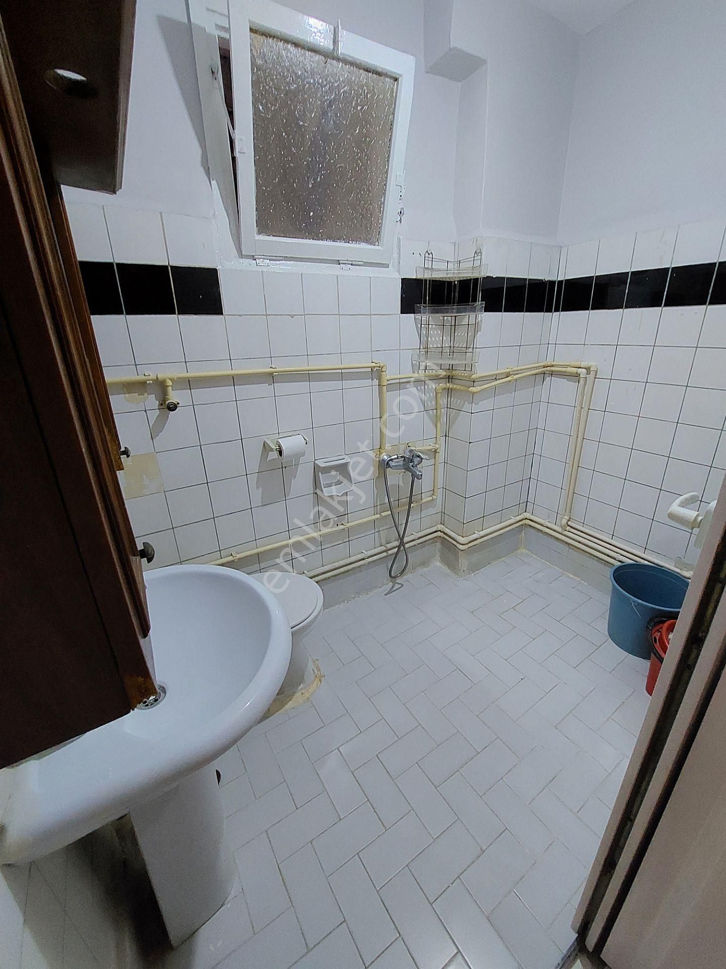 Deva Dan Z.kamil Hast. Ve Çevik Kuvvete Yakın Eşyalı Balkonlu - Görsel 12