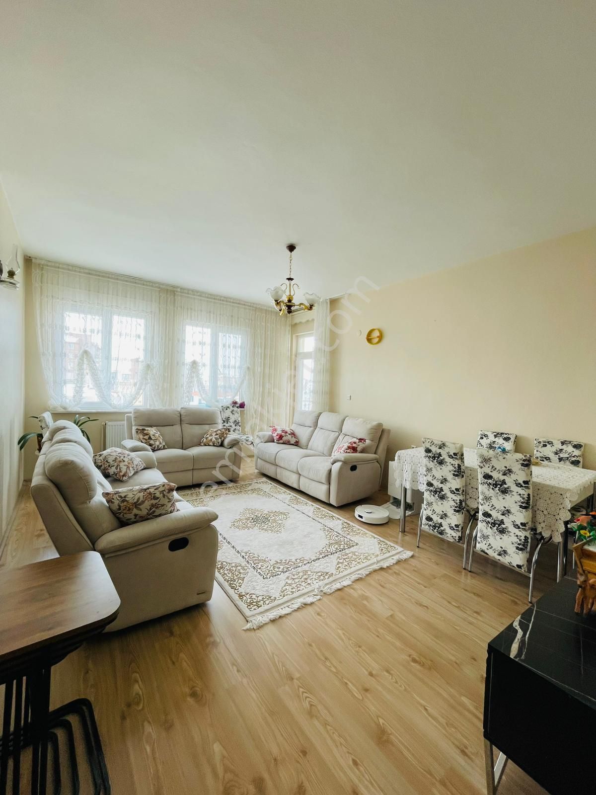 Elisa Gyo/ İldem 3 De Ful Yapılı 3+1 Güney Cephe Satılık Fırsat Dairesi - Görsel 2