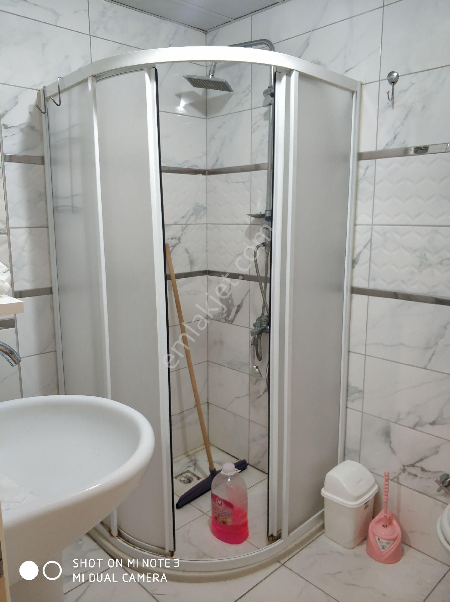 Bahçelievler Mahallesi'nde Kiralık 2+1 Asansörlü Balkonlu Bakımlı Daire - Görsel 12