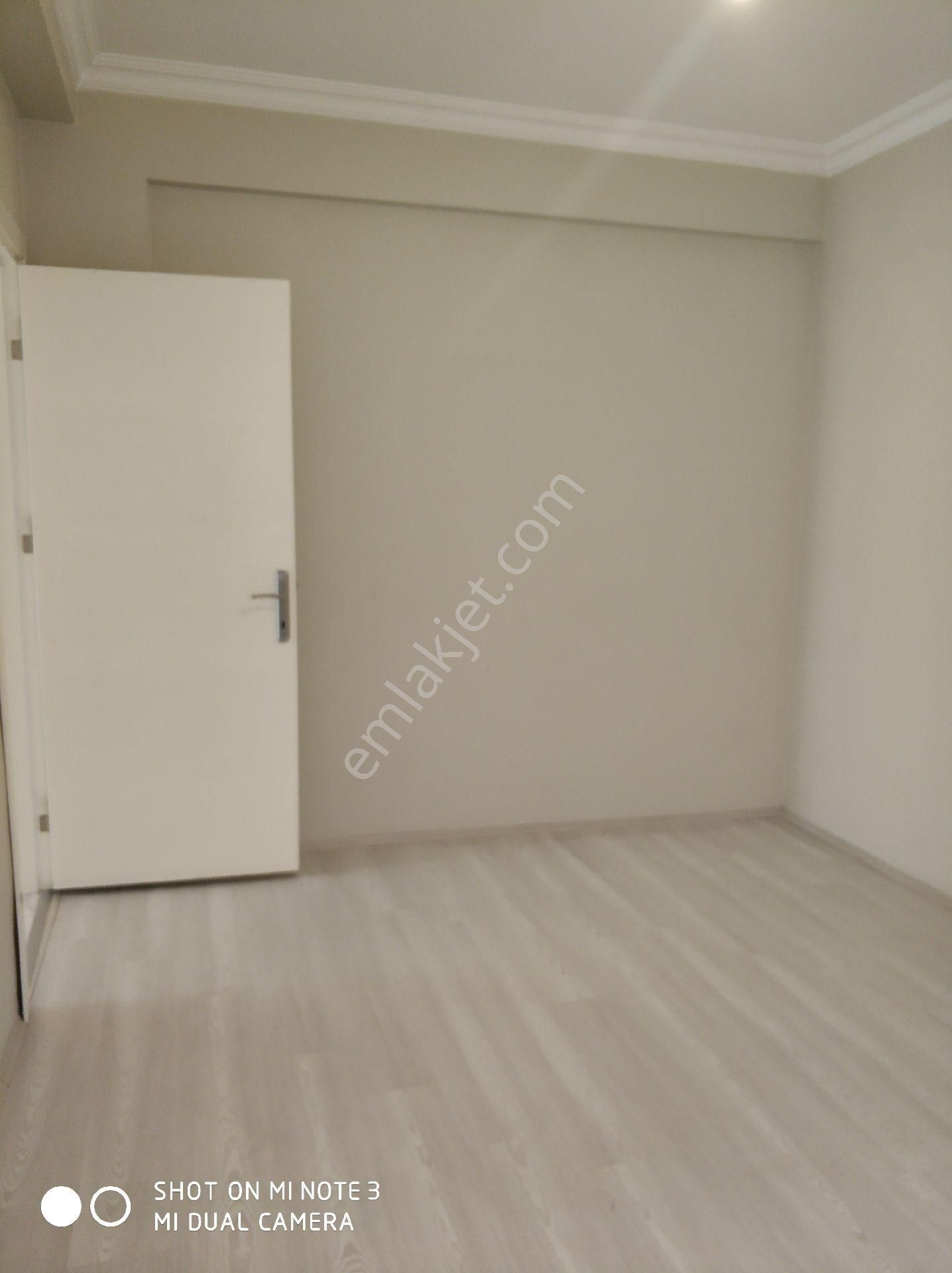 Bahçelievler Mahallesi'nde Kiralık 2+1 Asansörlü Balkonlu Bakımlı Daire - Görsel 13