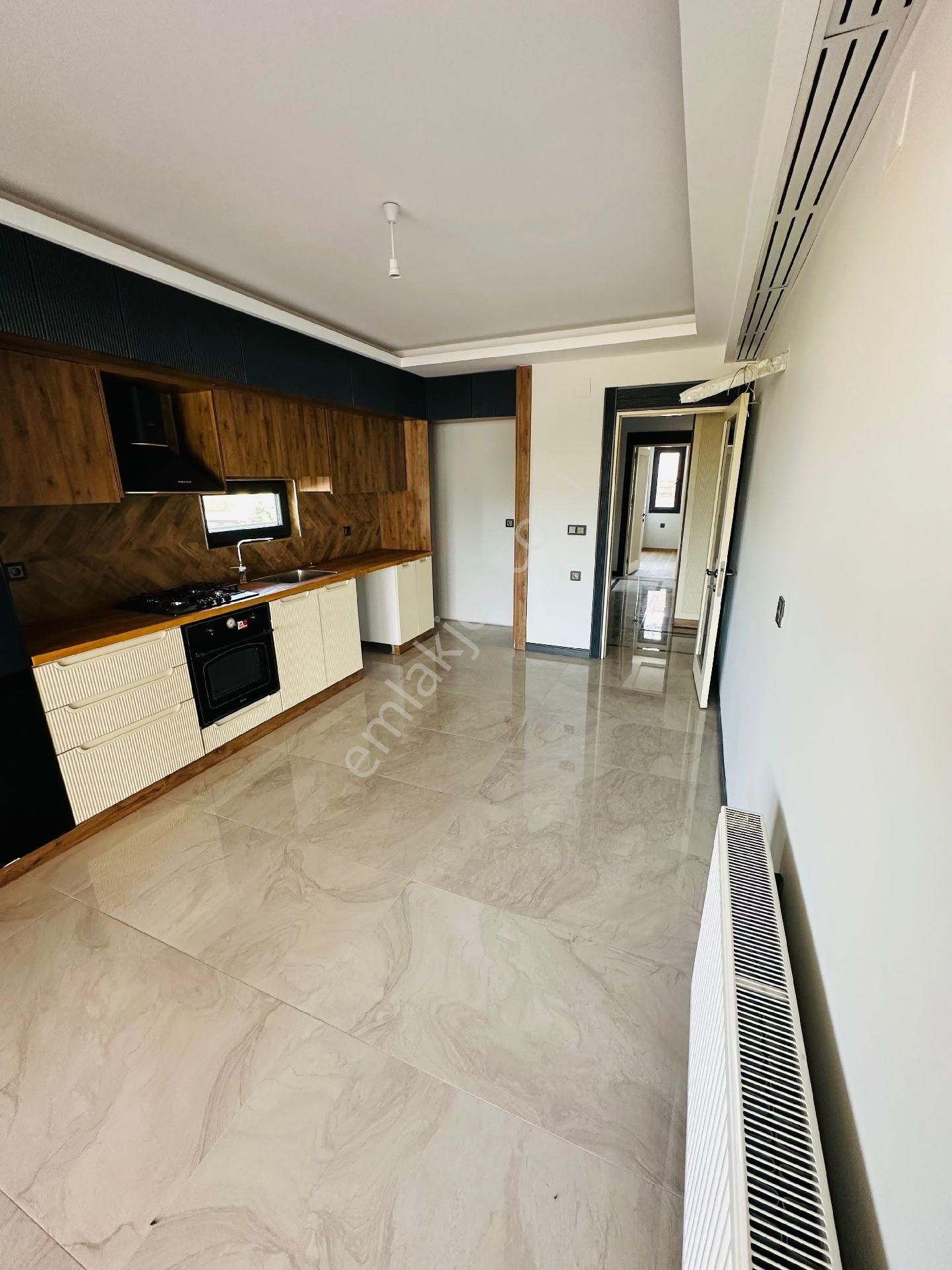 Çınarlıda Bulvar Üstü Ultra Lüks Satılık 2+1 Kapalı Mutfak Daire - Görsel 2