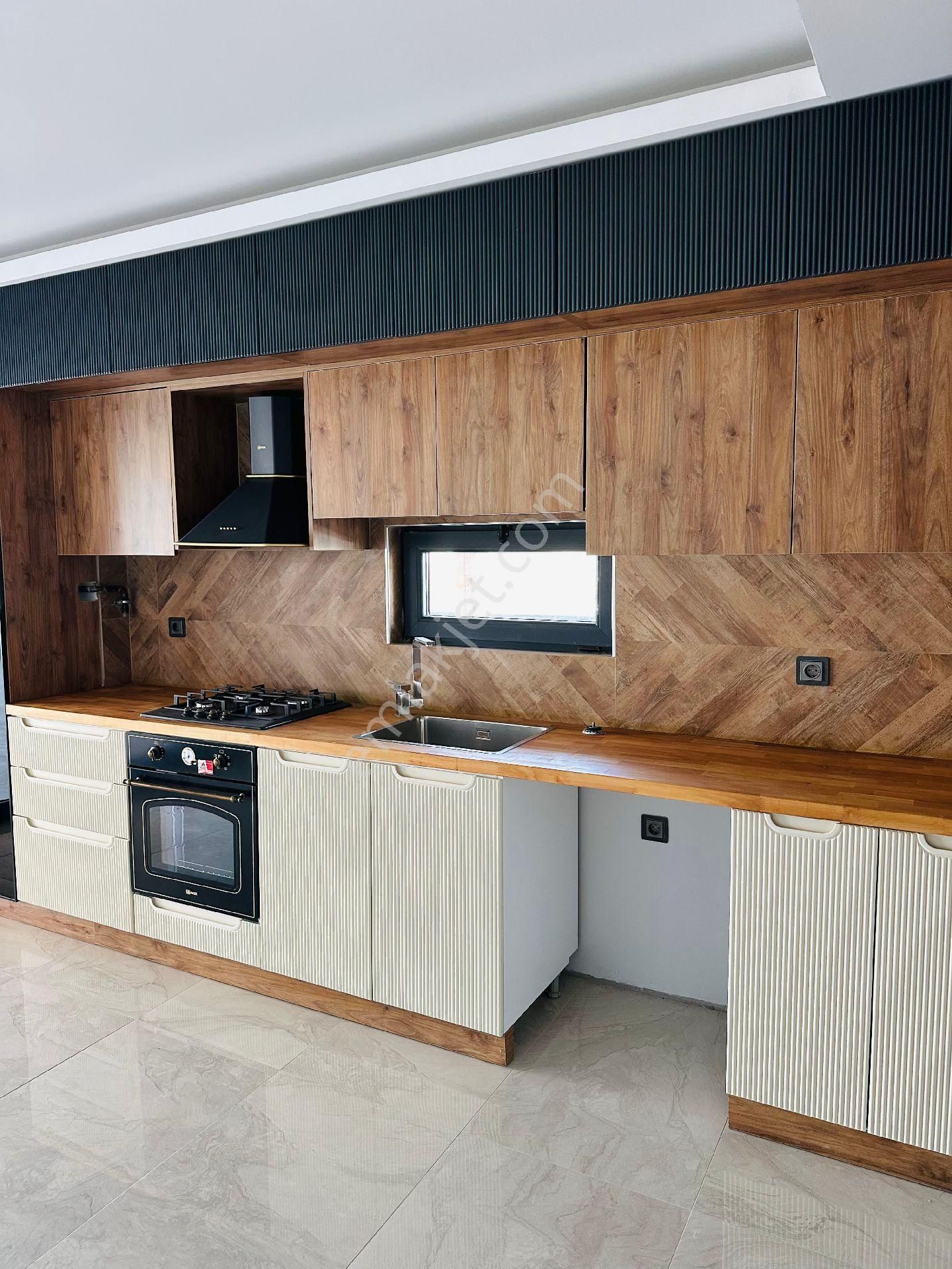 Çınarlıda Bulvar Üstü Ultra Lüks Satılık 2+1 Kapalı Mutfak Daire - Görsel 3