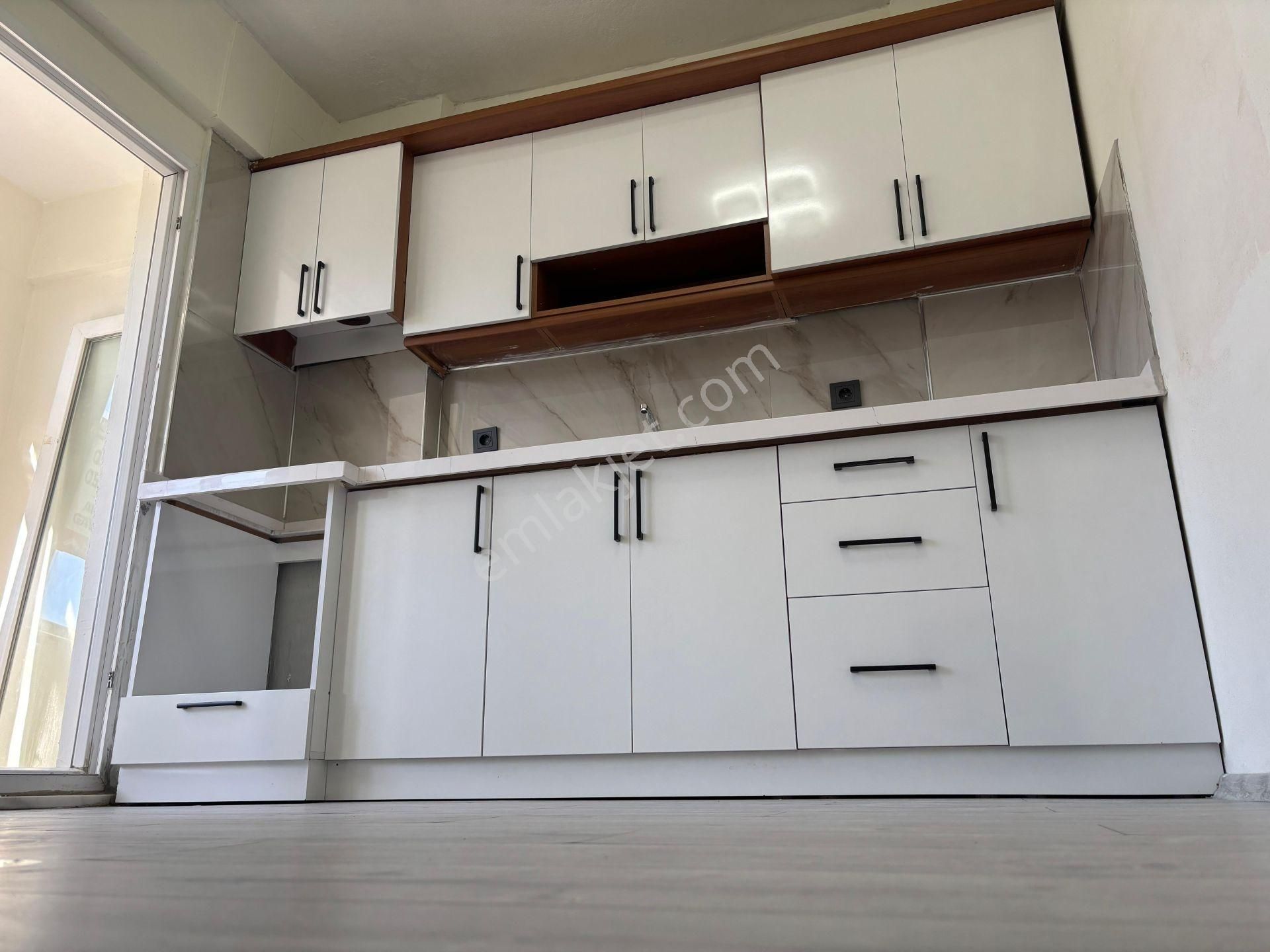 Akçay Artı Emlak'tan İkizçay'da 3+1 Masrafsız Ara Kat Daire