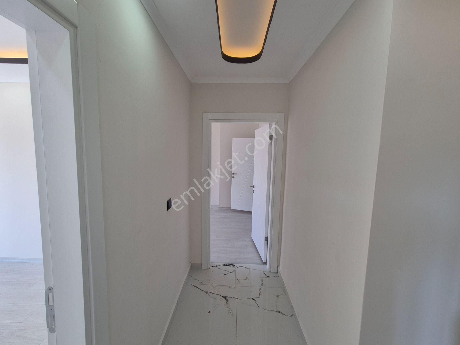 Akçay Artı Emlak'tan Altınkum'da Ebeveyn Banyolu 2+1 Lüks Daire - Görsel 11