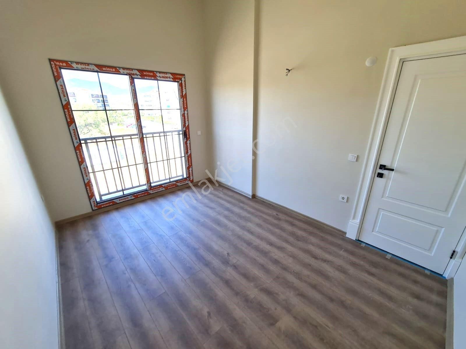 Akçay Artı Emlak'tan Cennetayağı'nda Satılık 6+2 Lüks Villa - Görsel 13