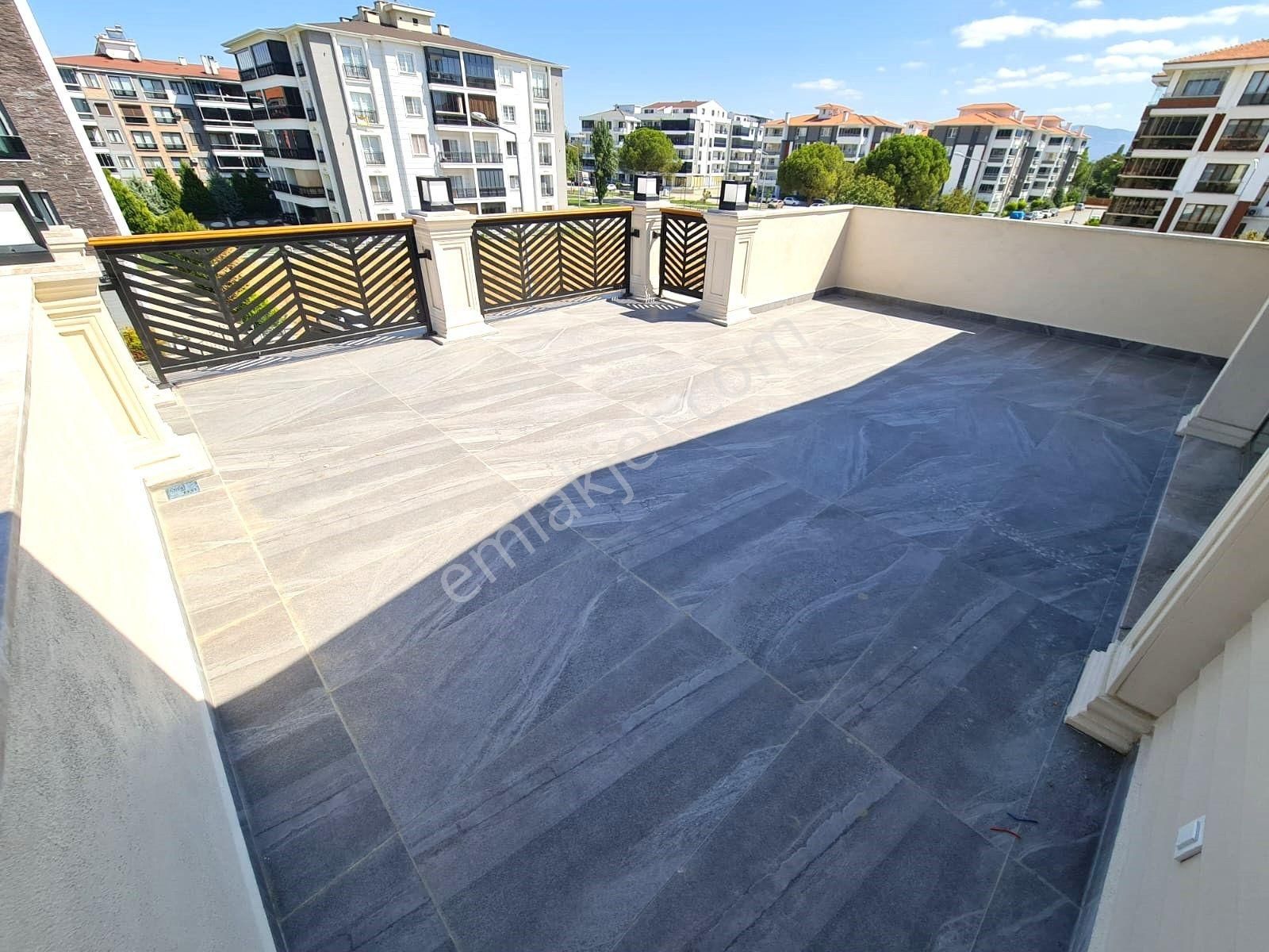 Akçay Artı Emlak'tan Cennetayağı'nda Satılık 6+2 Lüks Villa - Görsel 6