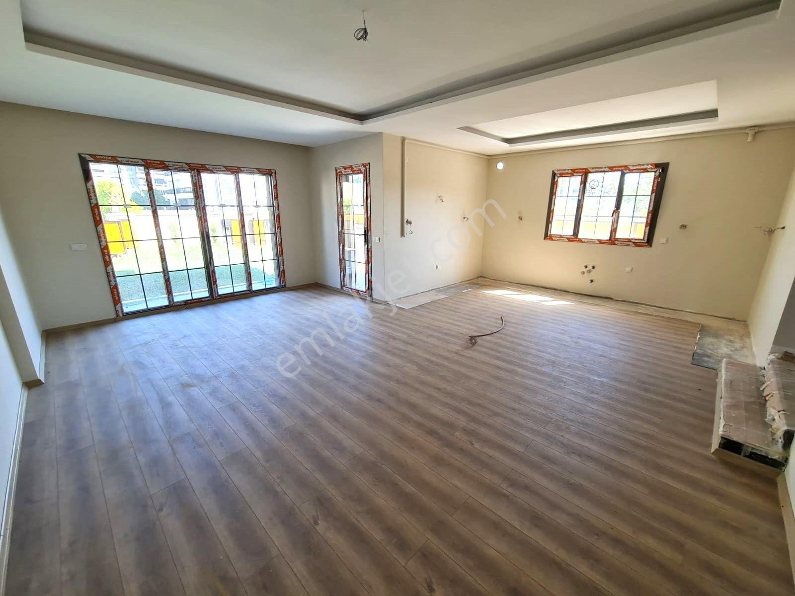 Akçay Artı Emlak'tan Cennetayağı'nda Satılık 6+2 Lüks Villa - Görsel 31