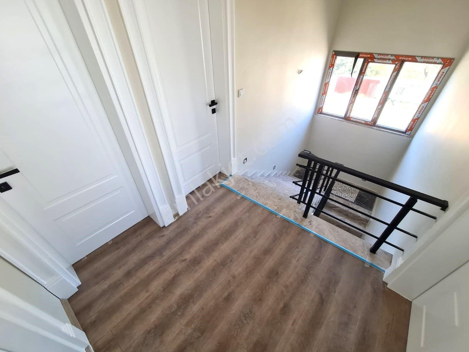 Akçay Artı Emlak'tan Cennetayağı'nda Satılık 6+2 Lüks Villa - Görsel 7