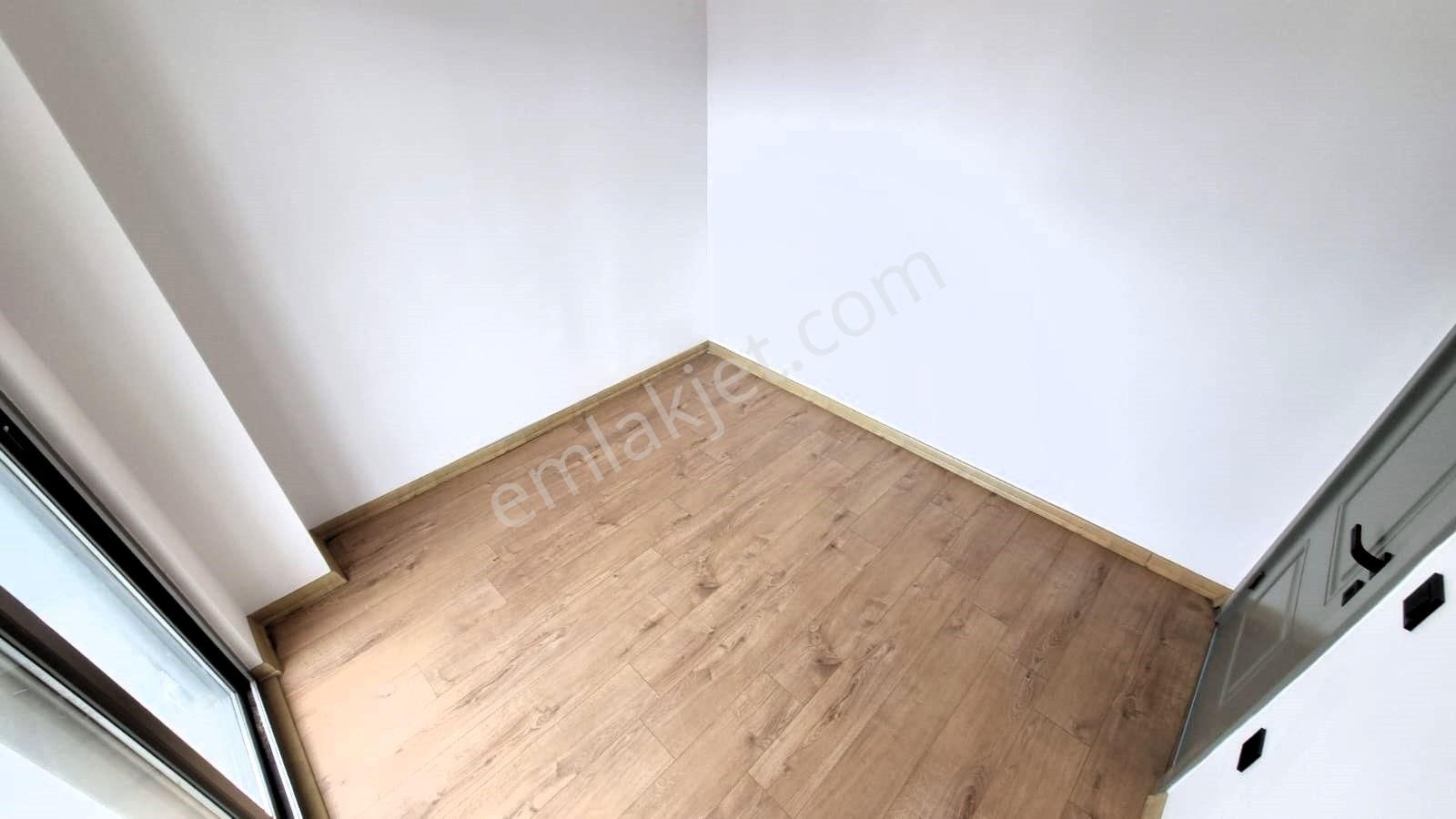 Akçay Artı Emlak'tan Altınkum'da Satılık 1+1 Daire - Görsel 14