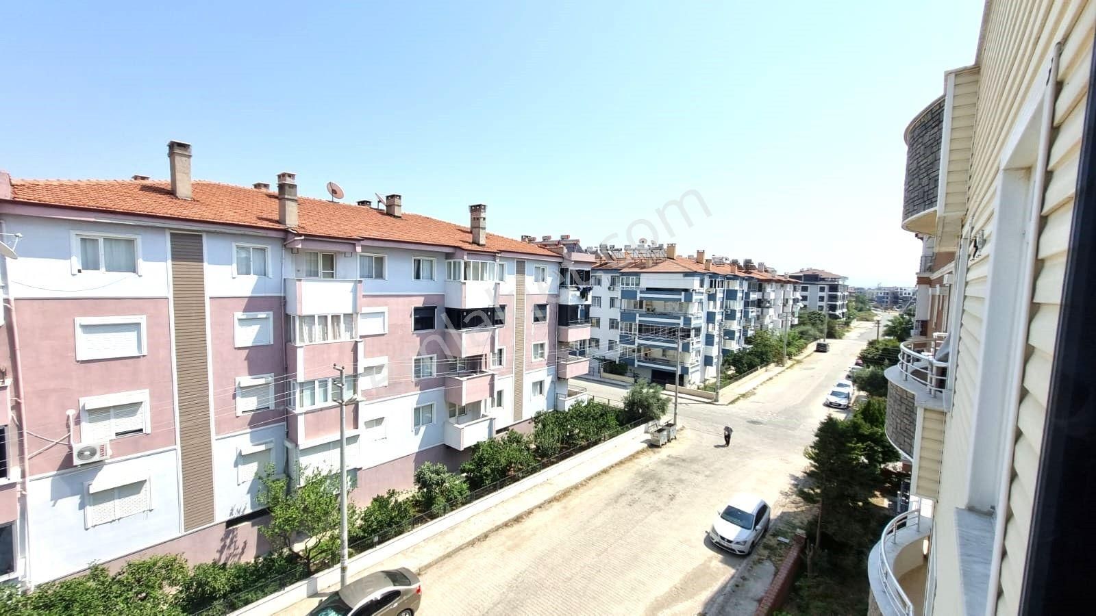 Sadece Artı Emlak'tan Mükemmel Lokasyonda 3+1 Ön Cephe Daire - Görsel 3