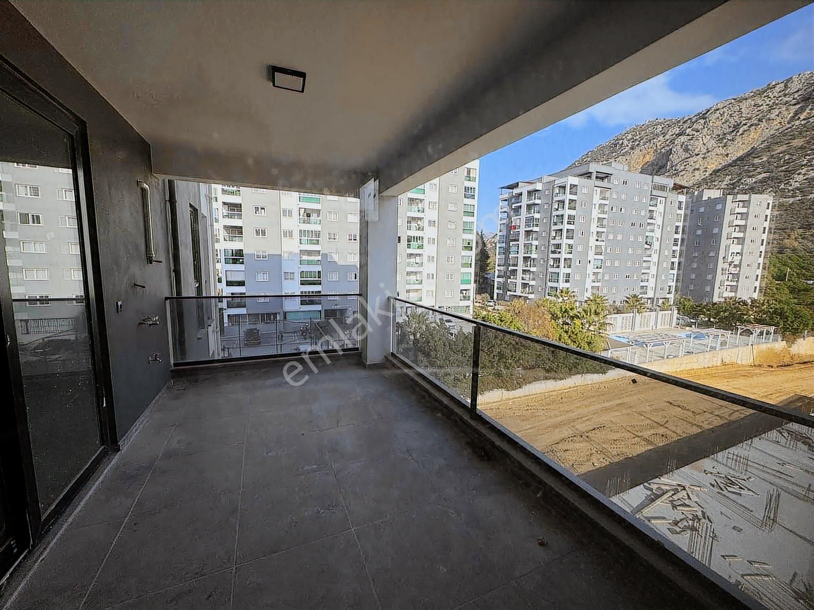 Kozan Gayrimenkulden Motto Rezidansta Ara Kat Lüx Daire - Görsel 11