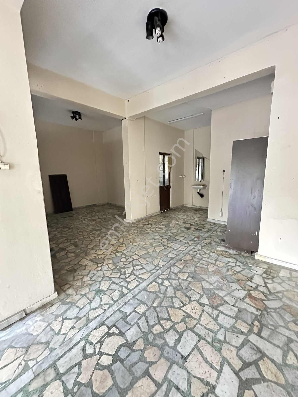 İhsaniye De Kiralık Dükkan - Görsel 5