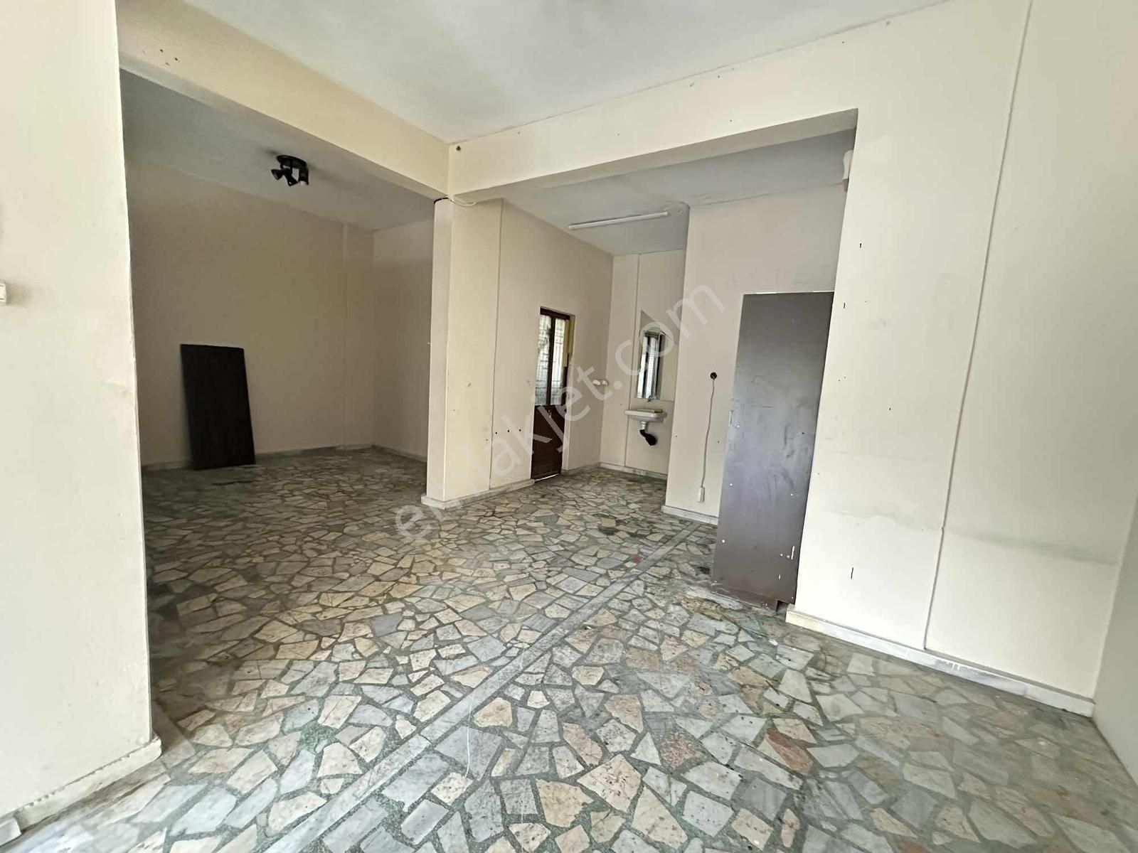 İhsaniye De Kiralık Dükkan - Görsel 4