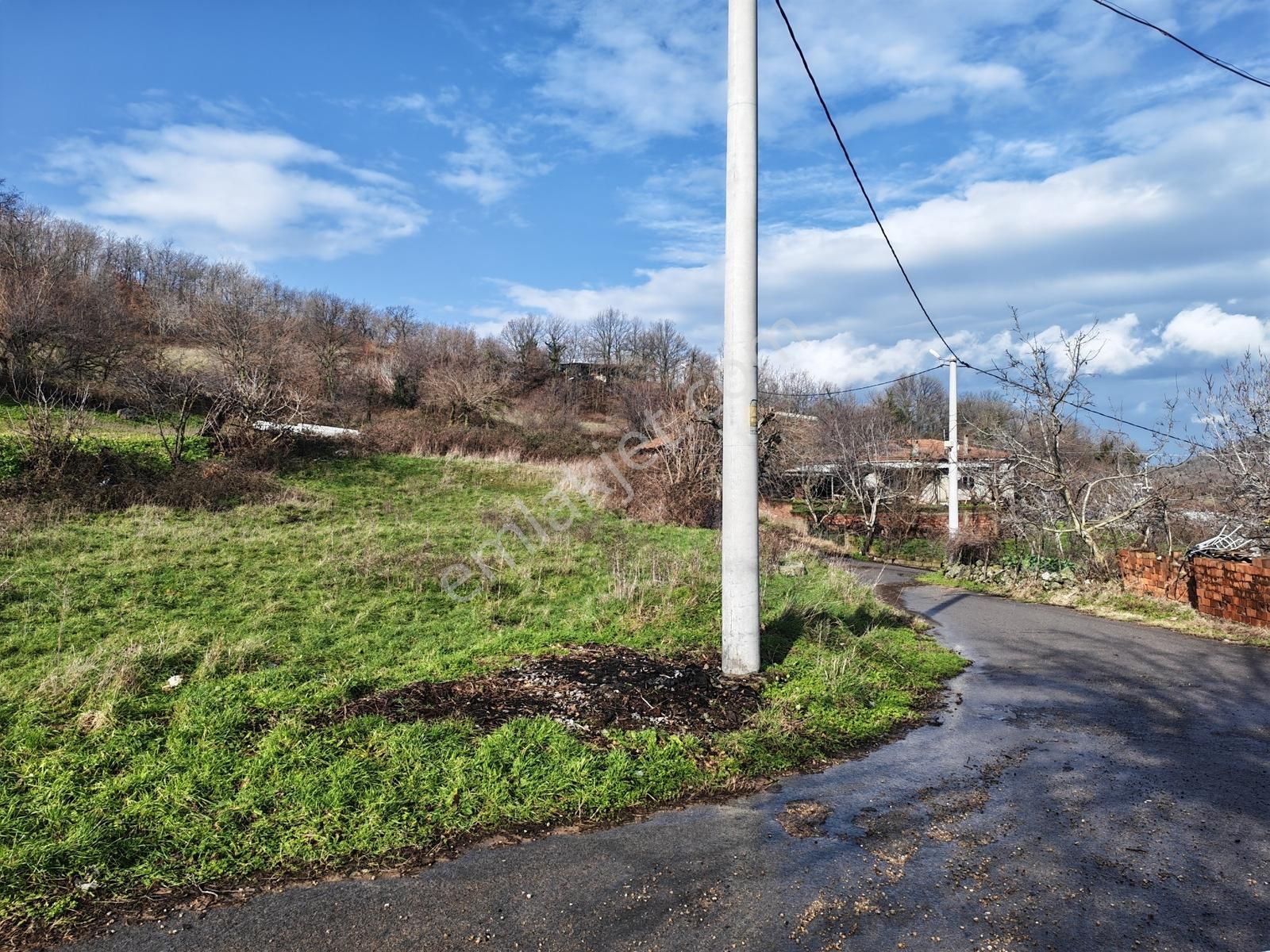 Acil 1.004 M2 Çiftlikalan, Doğa İçinde, Yola Cepheli İmarlı Arsa - Görsel 2