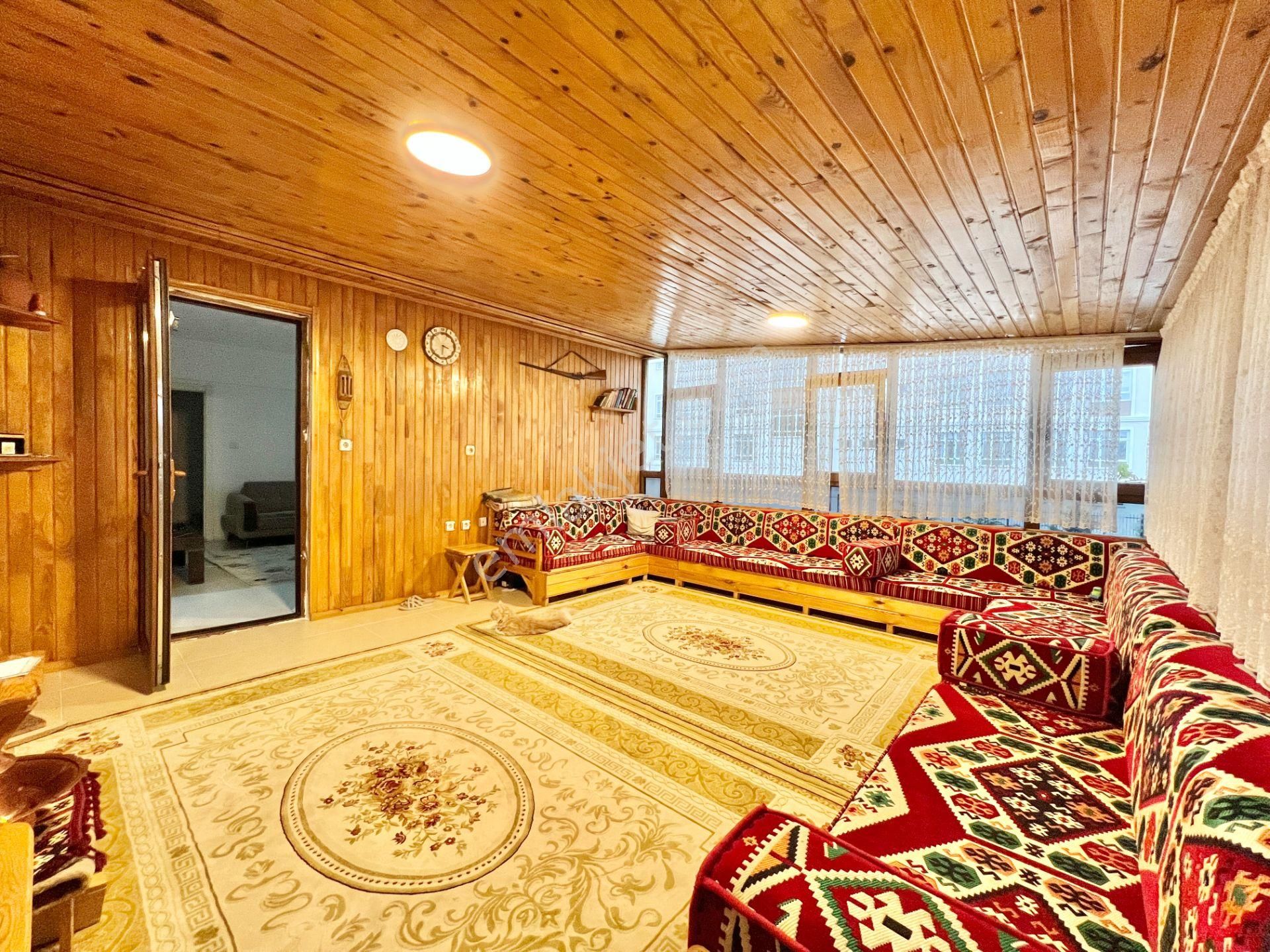 Pursaklar Mehmet Zengin Emlak'tan Merkezde Ful Yapılı Dubleks 2.kat 4+1 Daire - Görsel 5