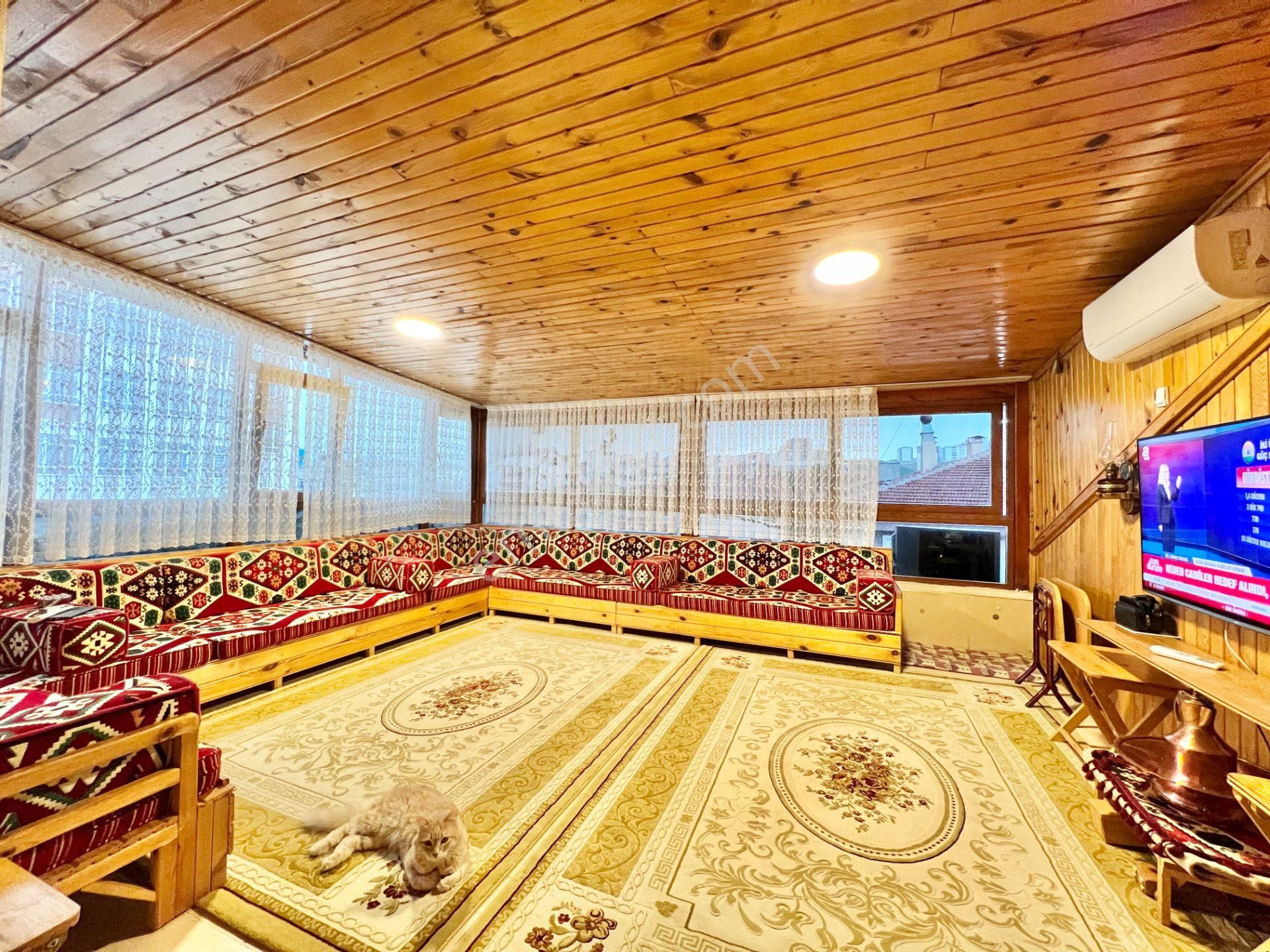 Pursaklar Mehmet Zengin Emlak'tan Merkezde Ful Yapılı Dubleks 2.kat 4+1 Daire - Görsel 4