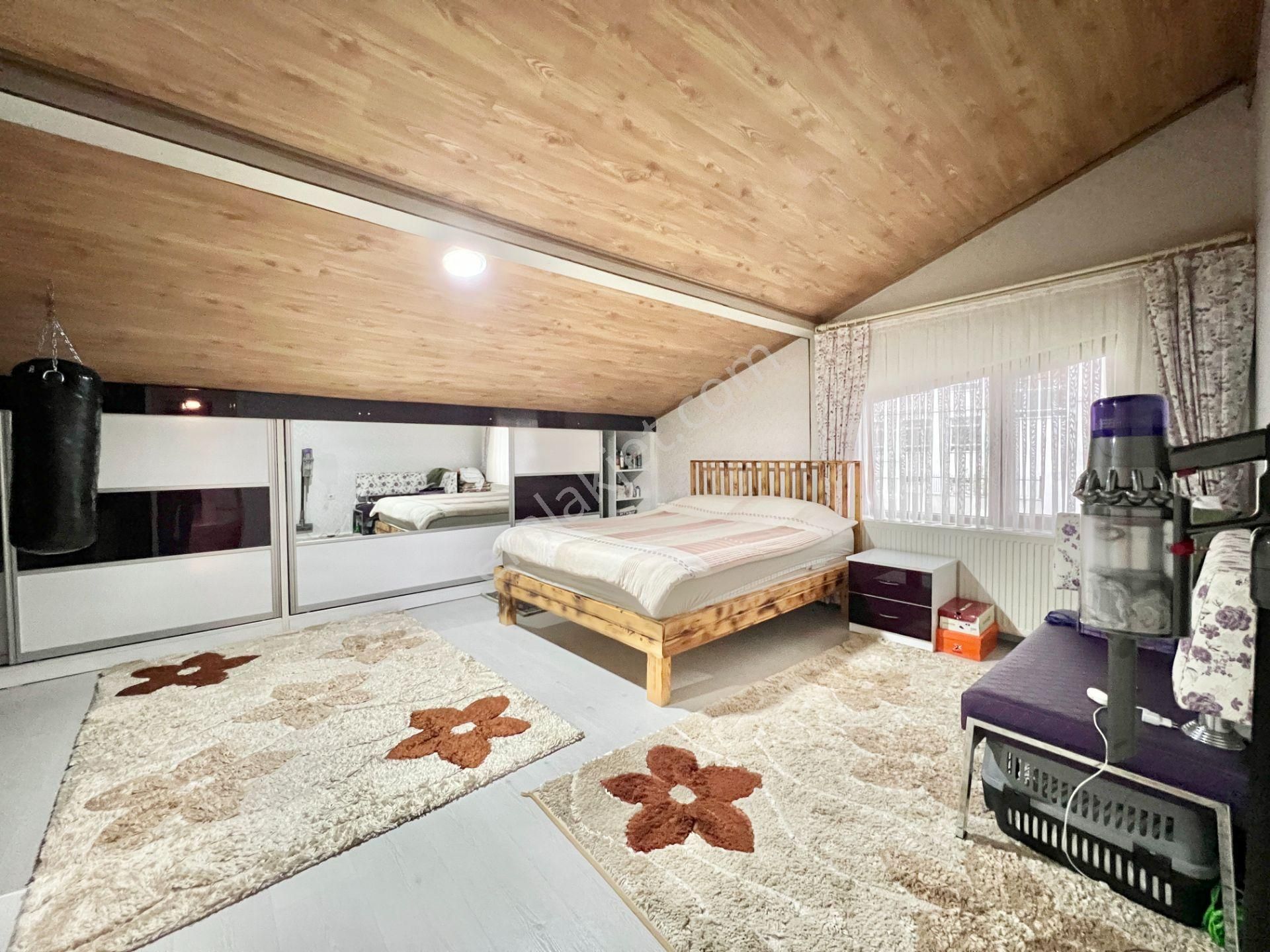 Pursaklar Mehmet Zengin Emlak'tan Merkezde Ful Yapılı Dubleks 2.kat 4+1 Daire - Görsel 15