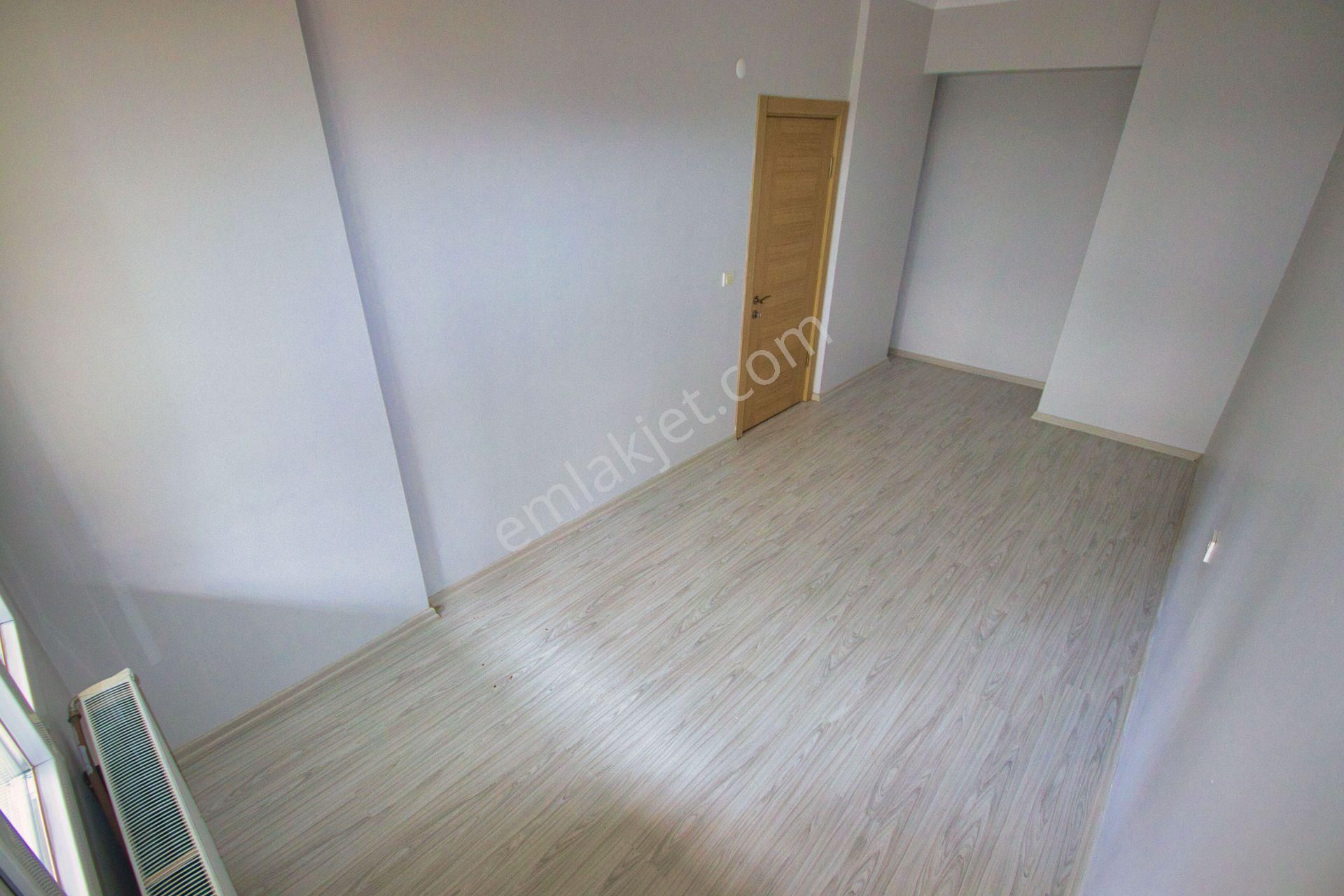 🛑🛑aktif'ten Akçay'da Satılık Kira Garantili Nezih Muhitte Geniş Lüx 1+1daire - Görsel 3