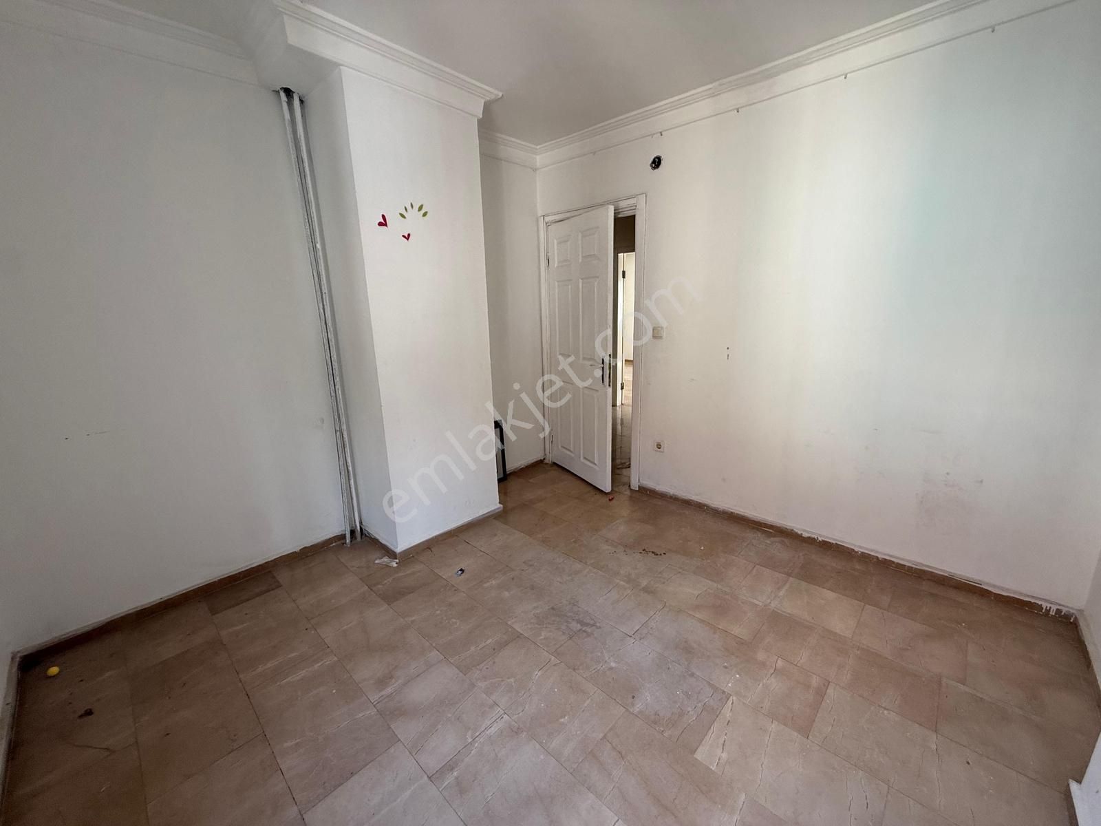 Karslılar'da Trt Cvr 5+2/3 Mutfak/3 Banyo/bahçeli/forleks Villa - Görsel 34