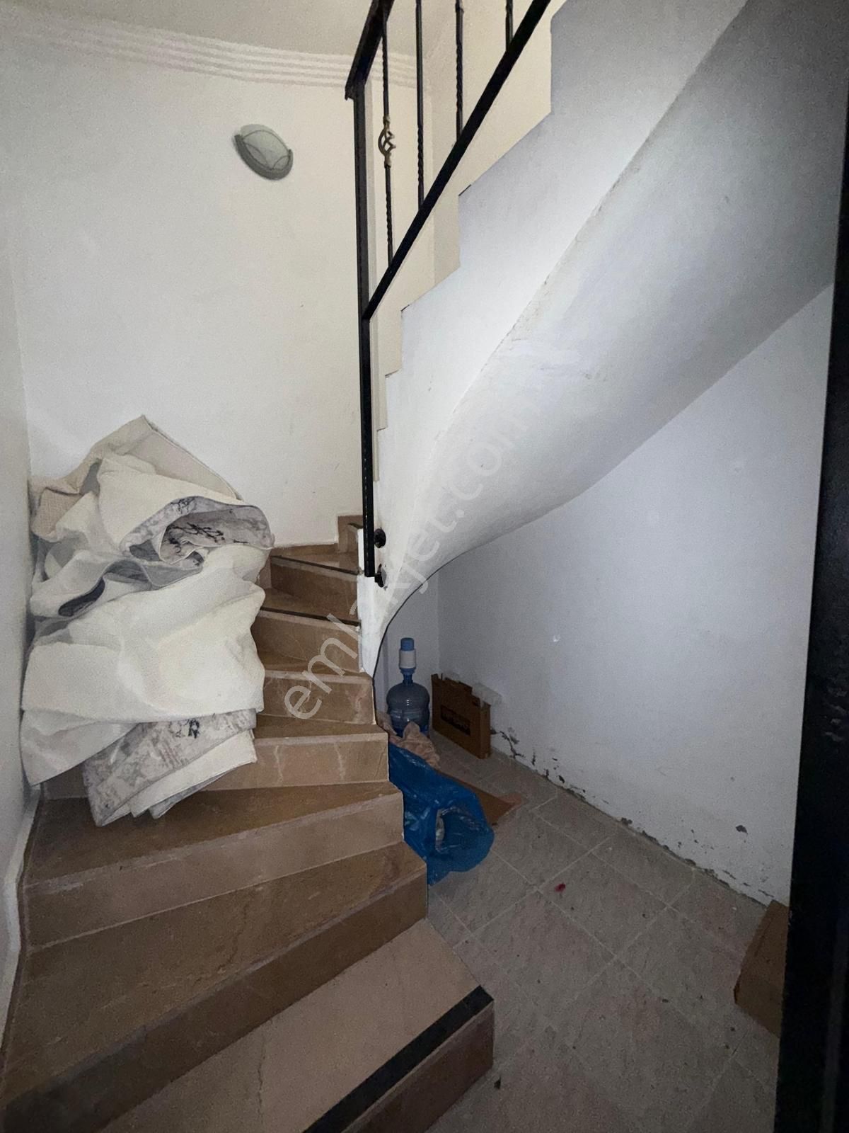 Karslılar'da Trt Cvr 5+2/3 Mutfak/3 Banyo/bahçeli/forleks Villa - Görsel 4