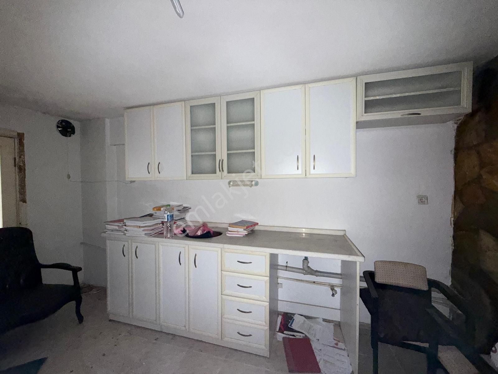 Karslılar'da Trt Cvr 5+2/3 Mutfak/3 Banyo/bahçeli/forleks Villa - Görsel 11