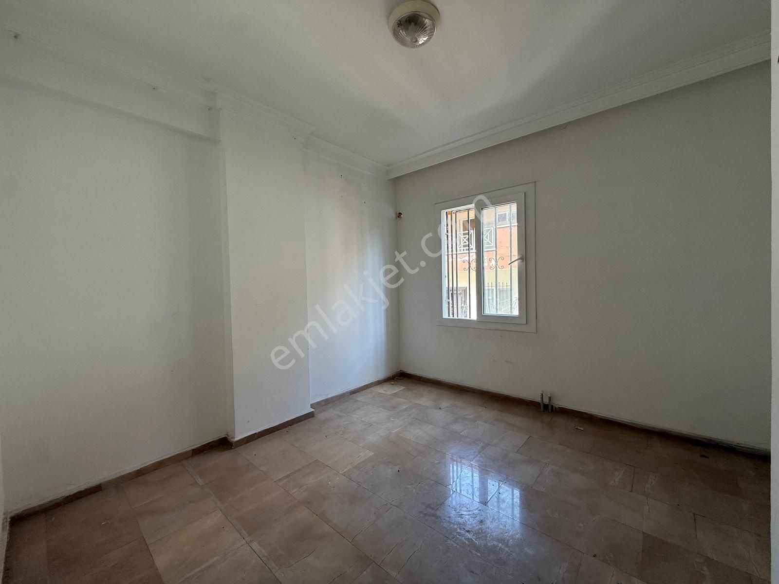 Karslılar'da Trt Cvr 5+2/3 Mutfak/3 Banyo/bahçeli/forleks Villa - Görsel 25