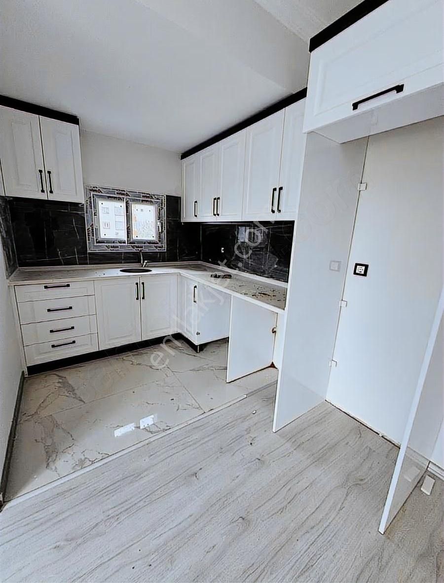 Ugur Kaya Emlaktan Saricam Boynuyogun Mah 2+1 A Mutfak Satlik - Görsel 2