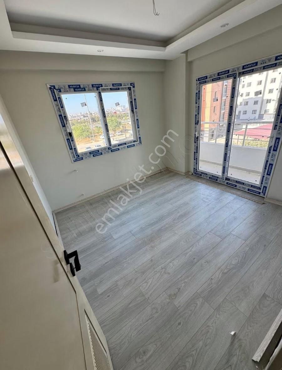 Ugur Kaya Emlaktan Saricam Elifsu Uludag Mah 3+1 K Mutfak Satlik - Görsel 3