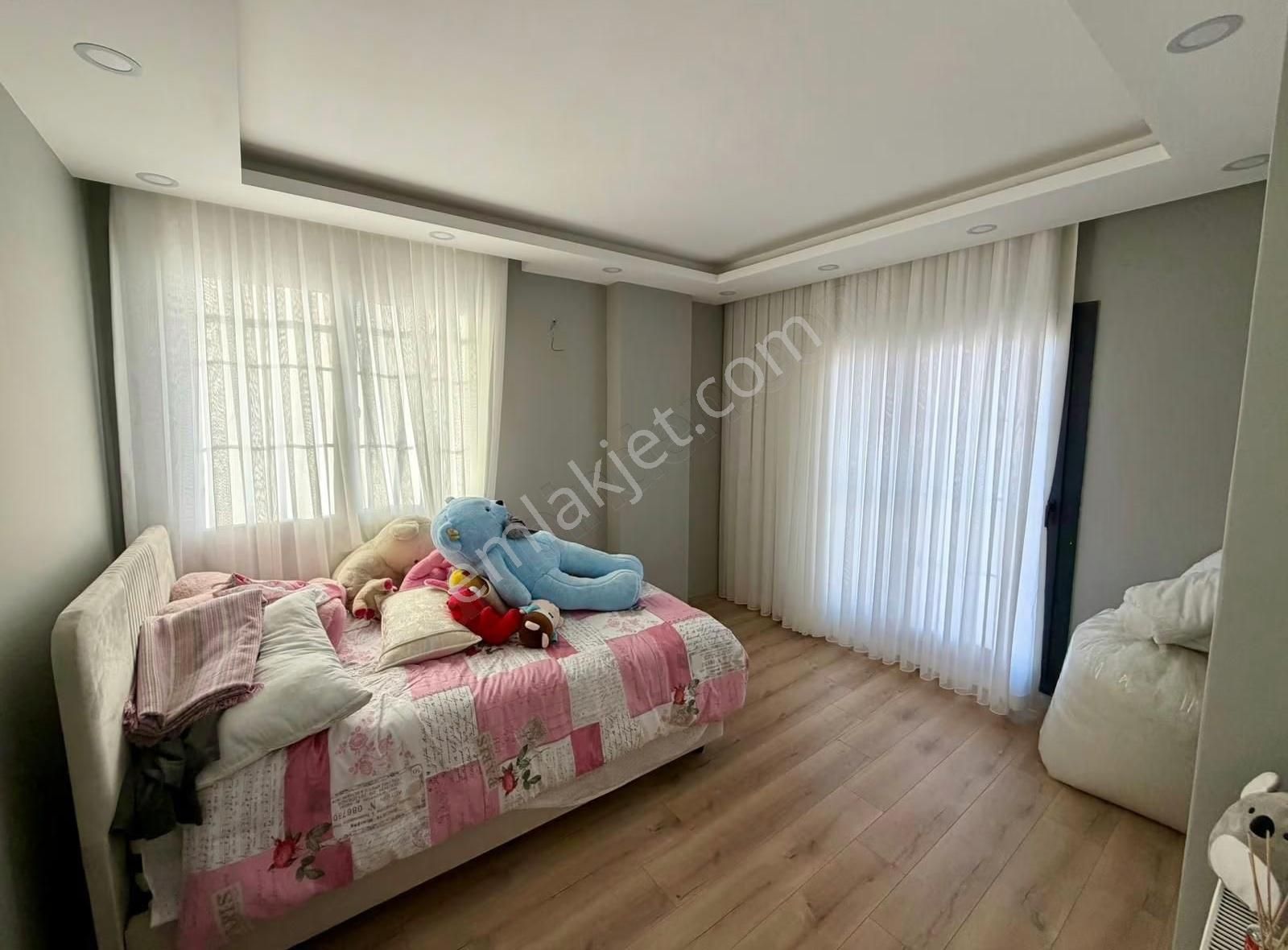 Ugur Kaya Emlaktan Çinarlida Luxs Villa Satlik - Görsel 17