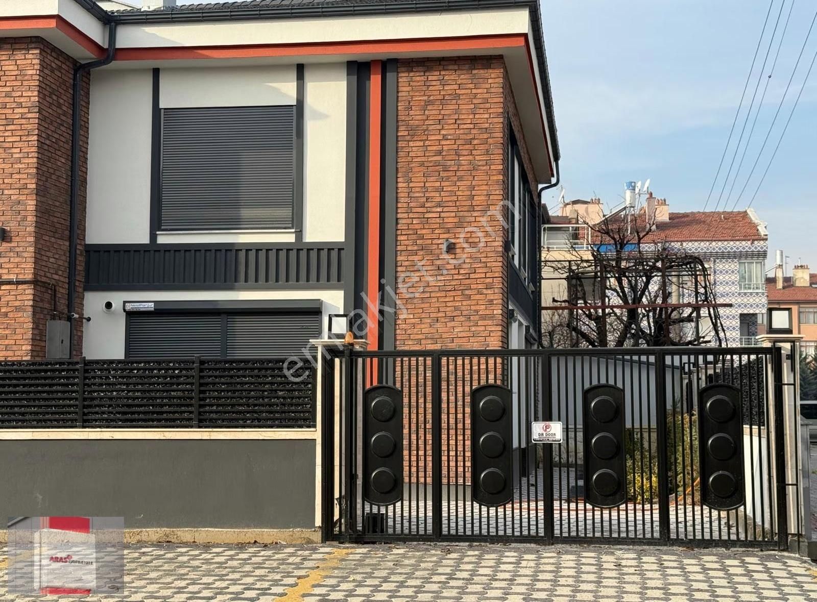 Aras Gyo'dan Şehrin Gözde Mah. Sakarya Da 3+1 Ultra Lüx Villa - Görsel 3