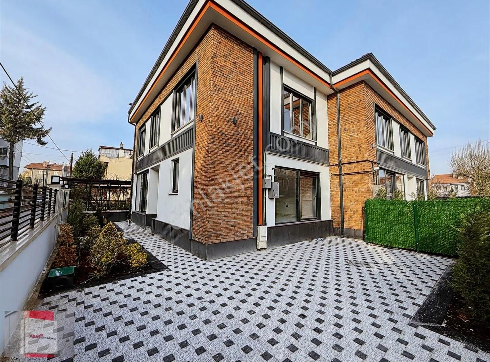 Aras Gyo'dan Şehrin Gözde Mah. Sakarya Da 3+1 Ultra Lüx Villa - Görsel 5