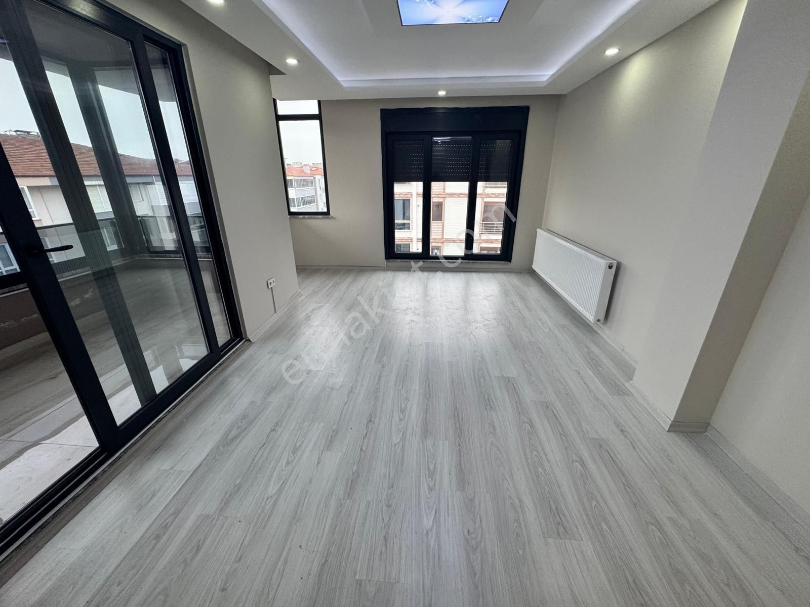 Akçay Da Satılık Yeni 3+1 Ön Cephe Doğalgazlı Daire - Görsel 10